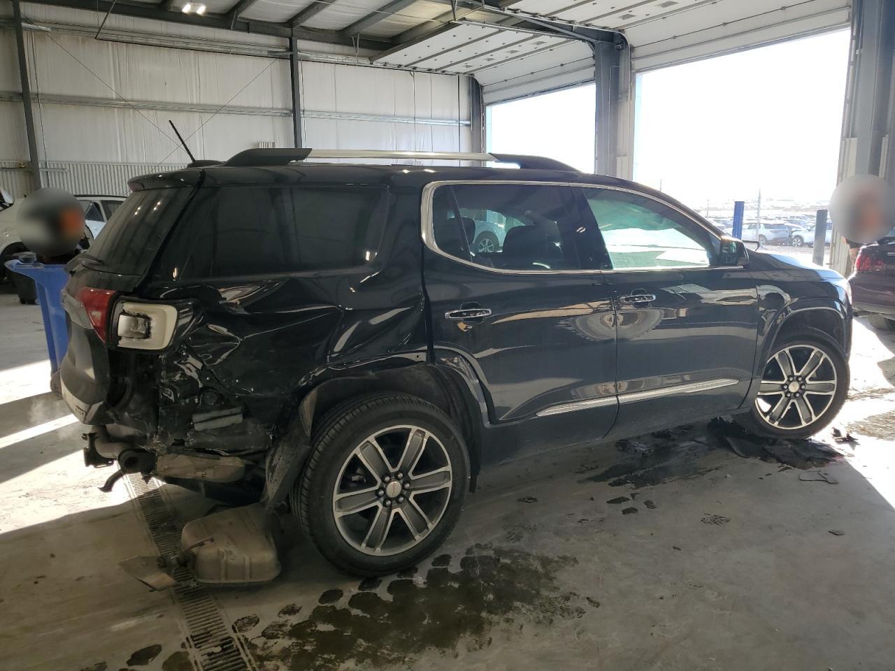 2019 GMC Acadia - Image 3