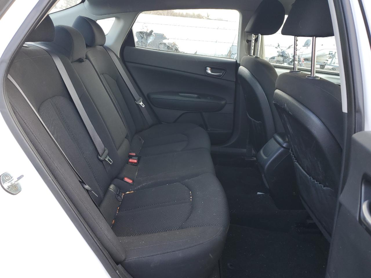 2016 Kia Optima - Image 10