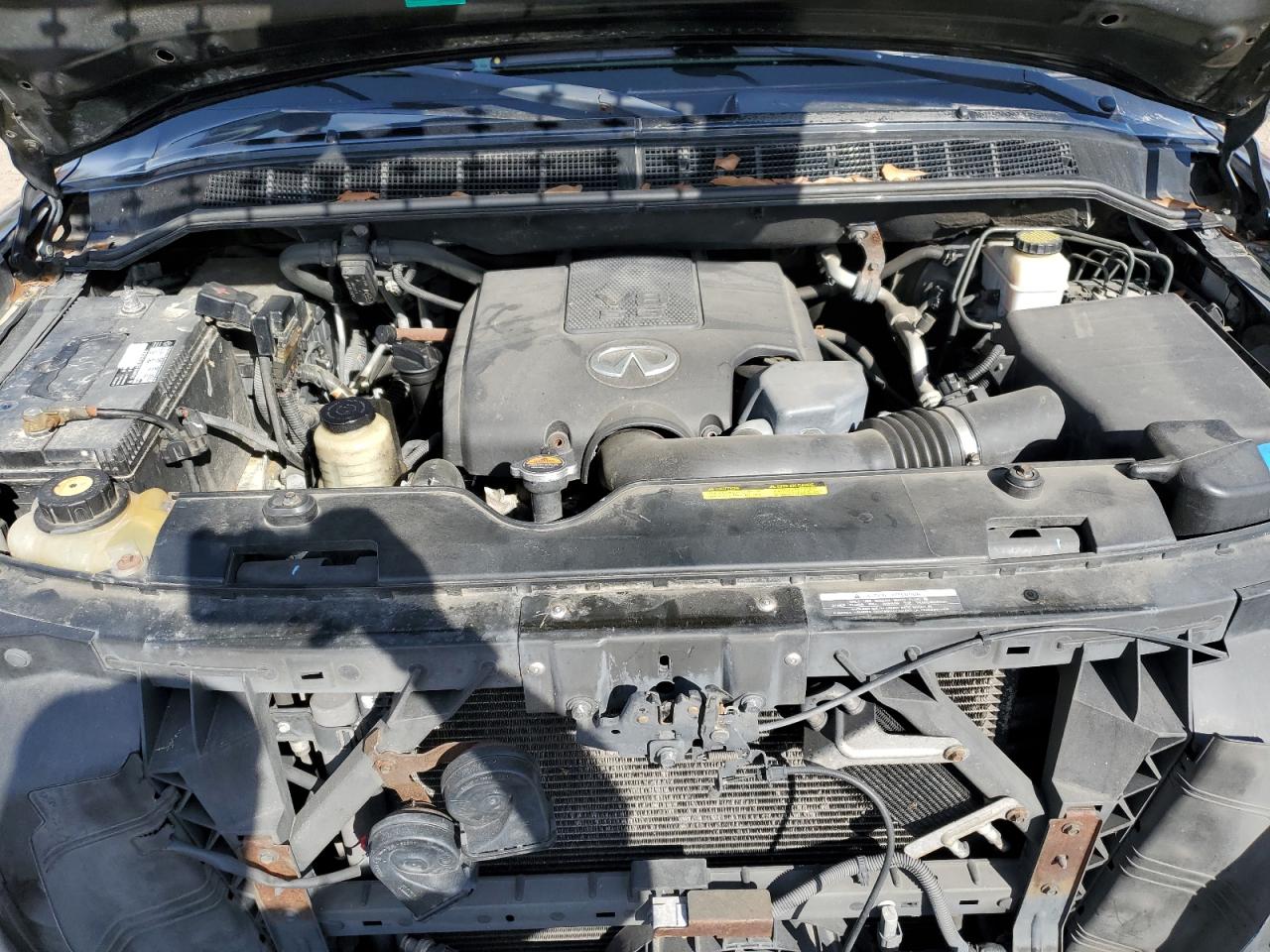 2010 Infiniti QX56 - Image 12