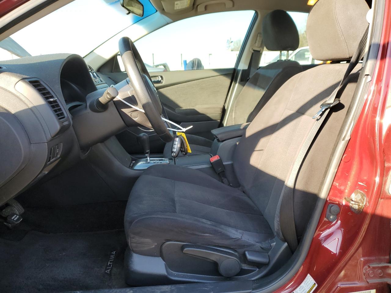 2010 Nissan Altima - Image 7