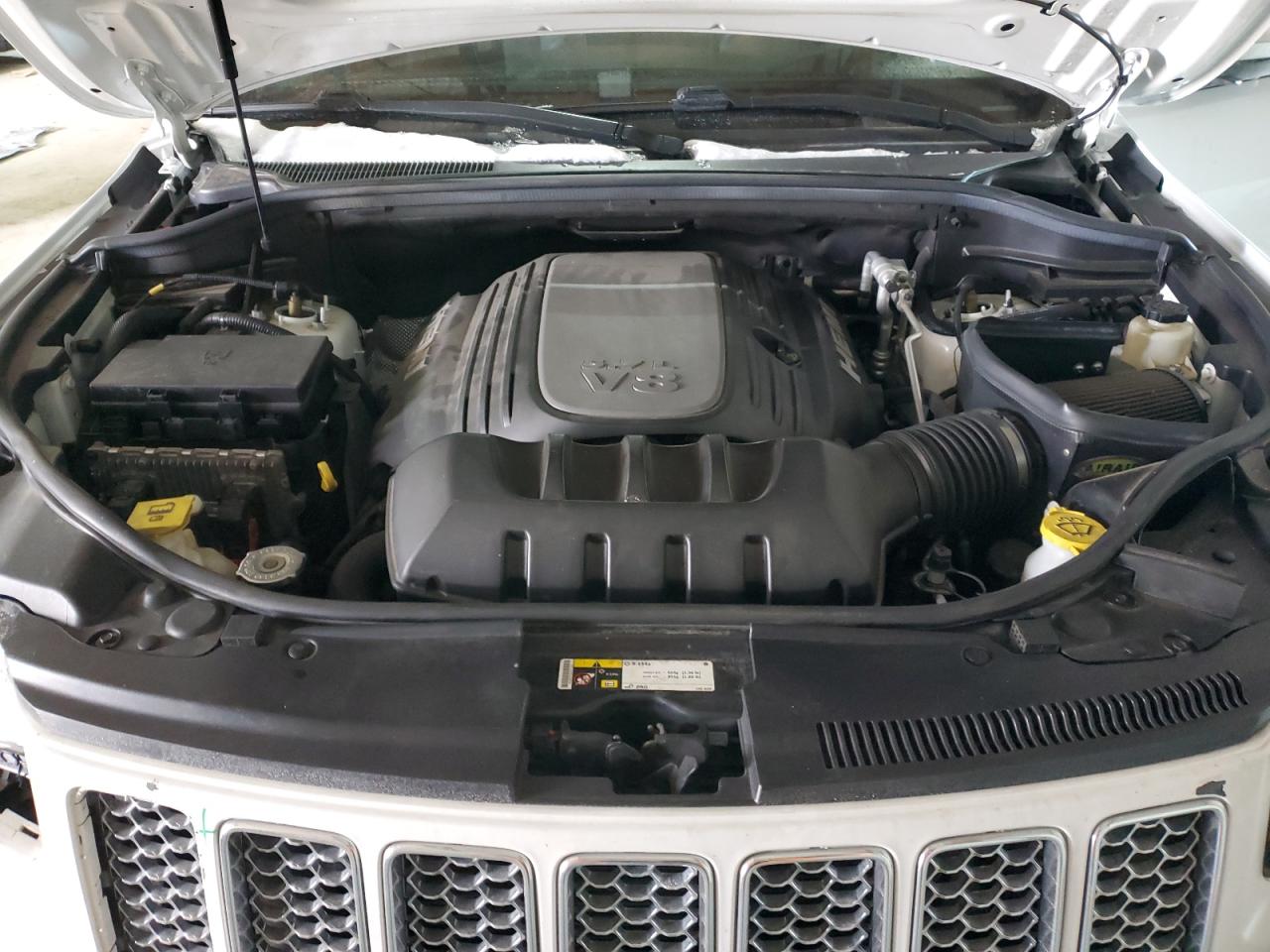 2014 Jeep Grand Cherokee - Image 12