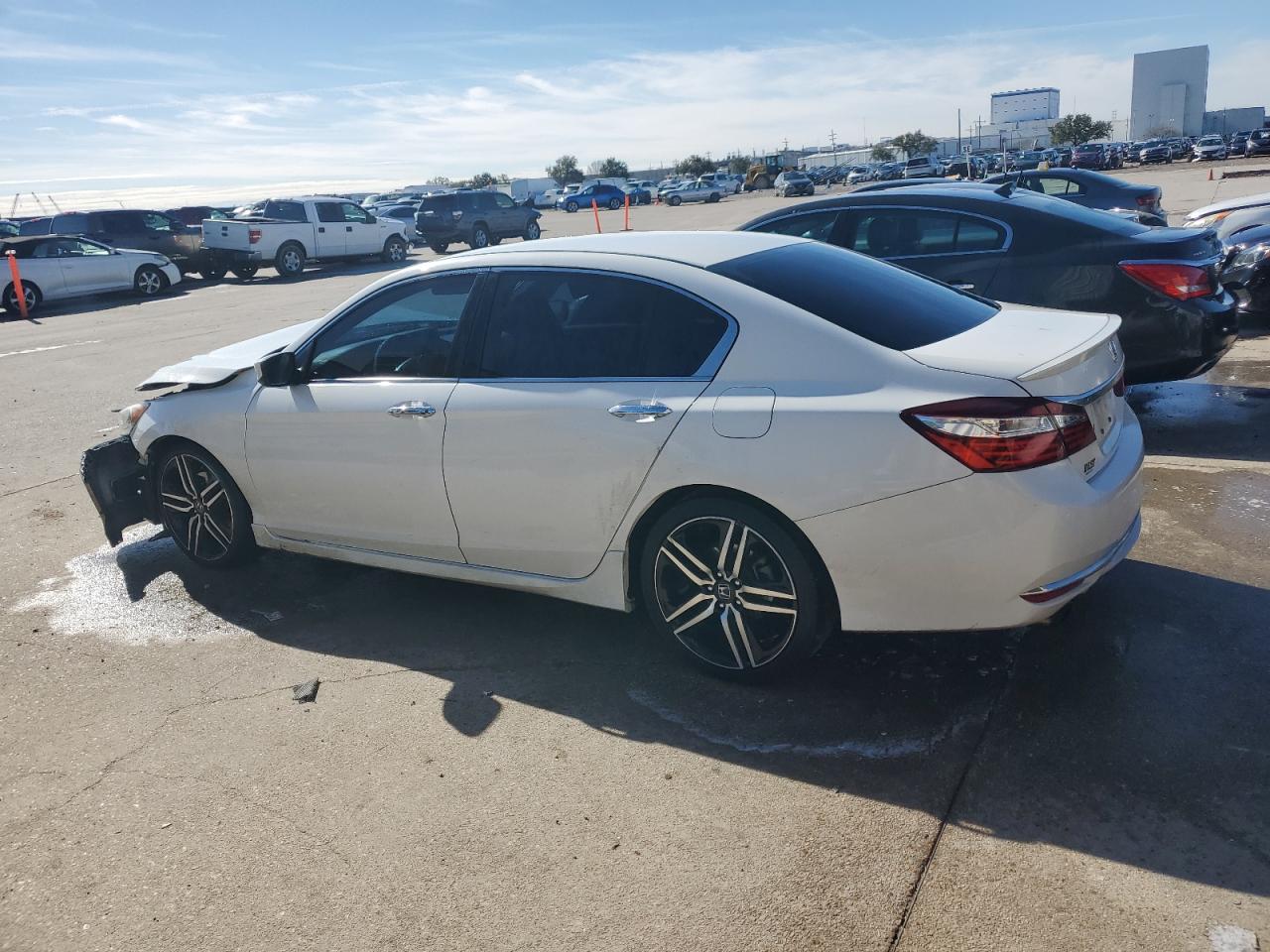 2016 Honda Accord - Image 2