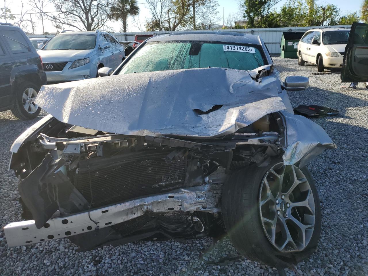 2018 Chrysler 300 - Image 5