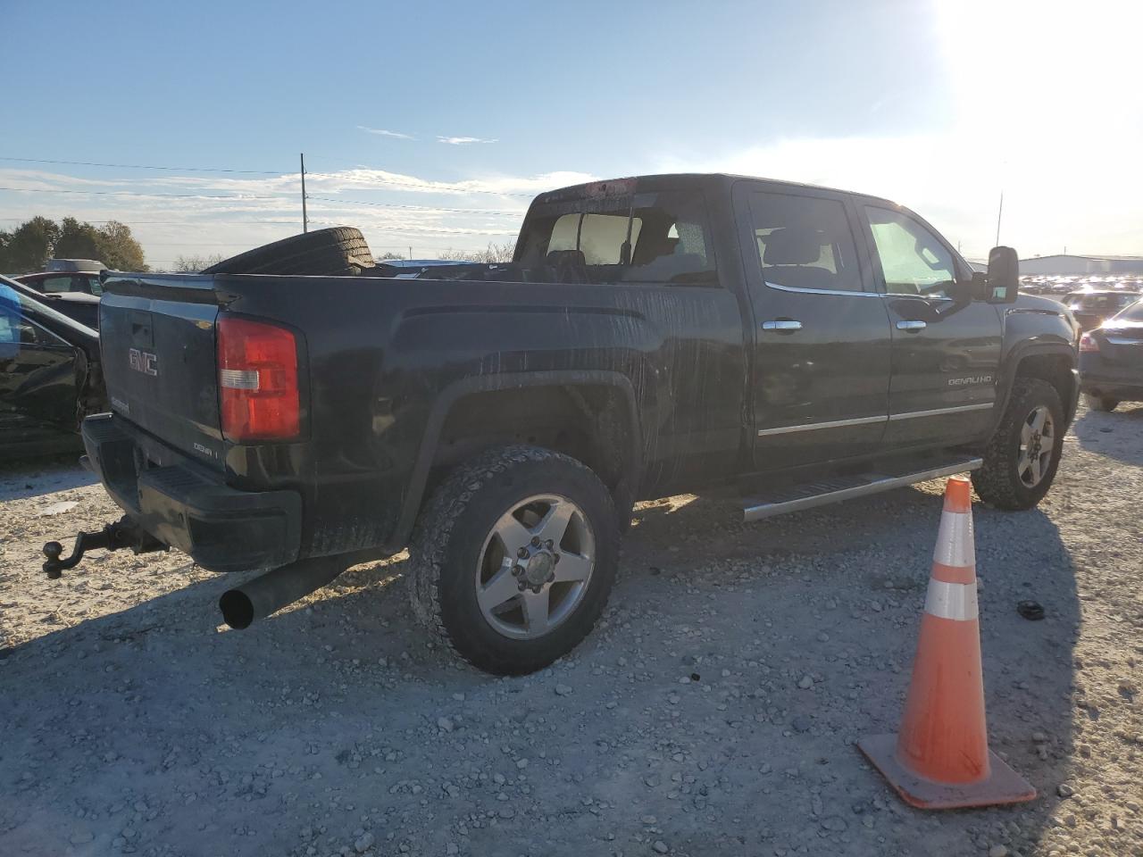 2015 GMC Sierra - Image 3