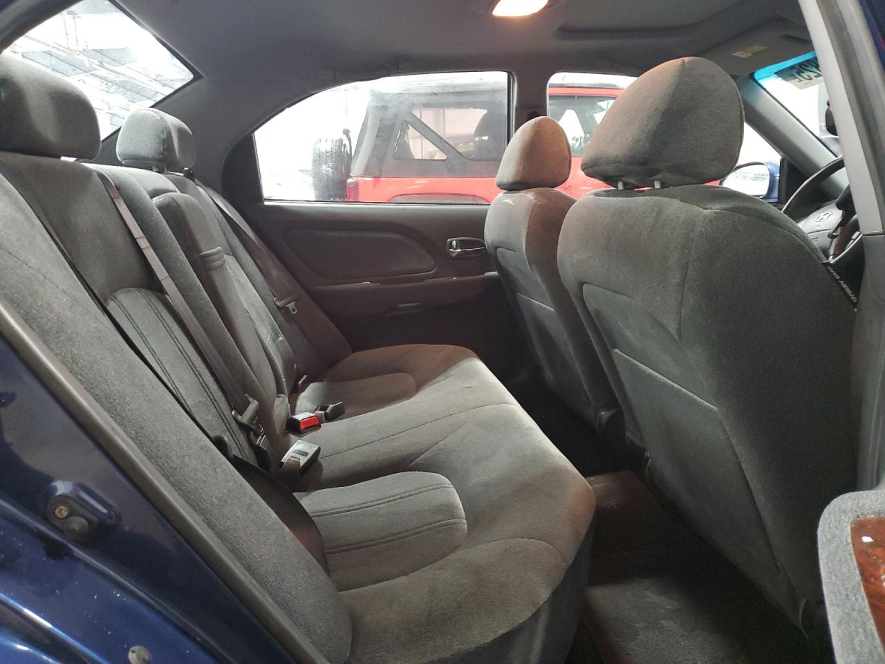 2005 Hyundai Sonata - Image 10