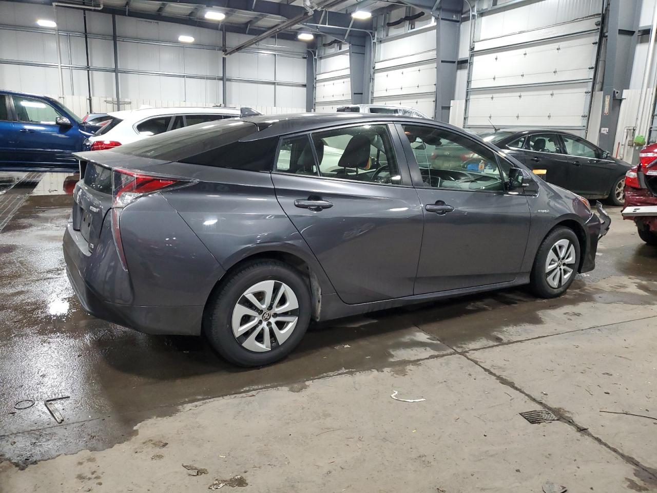 2017 Toyota Prius - Image 3