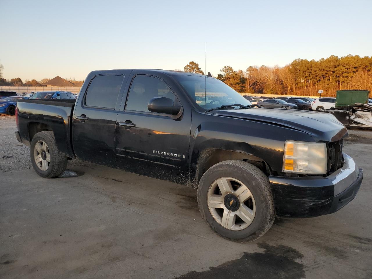 2008 Chevrolet Silverado - Image 4