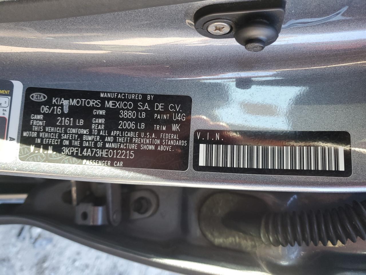 2017 Kia Forte - Image 12