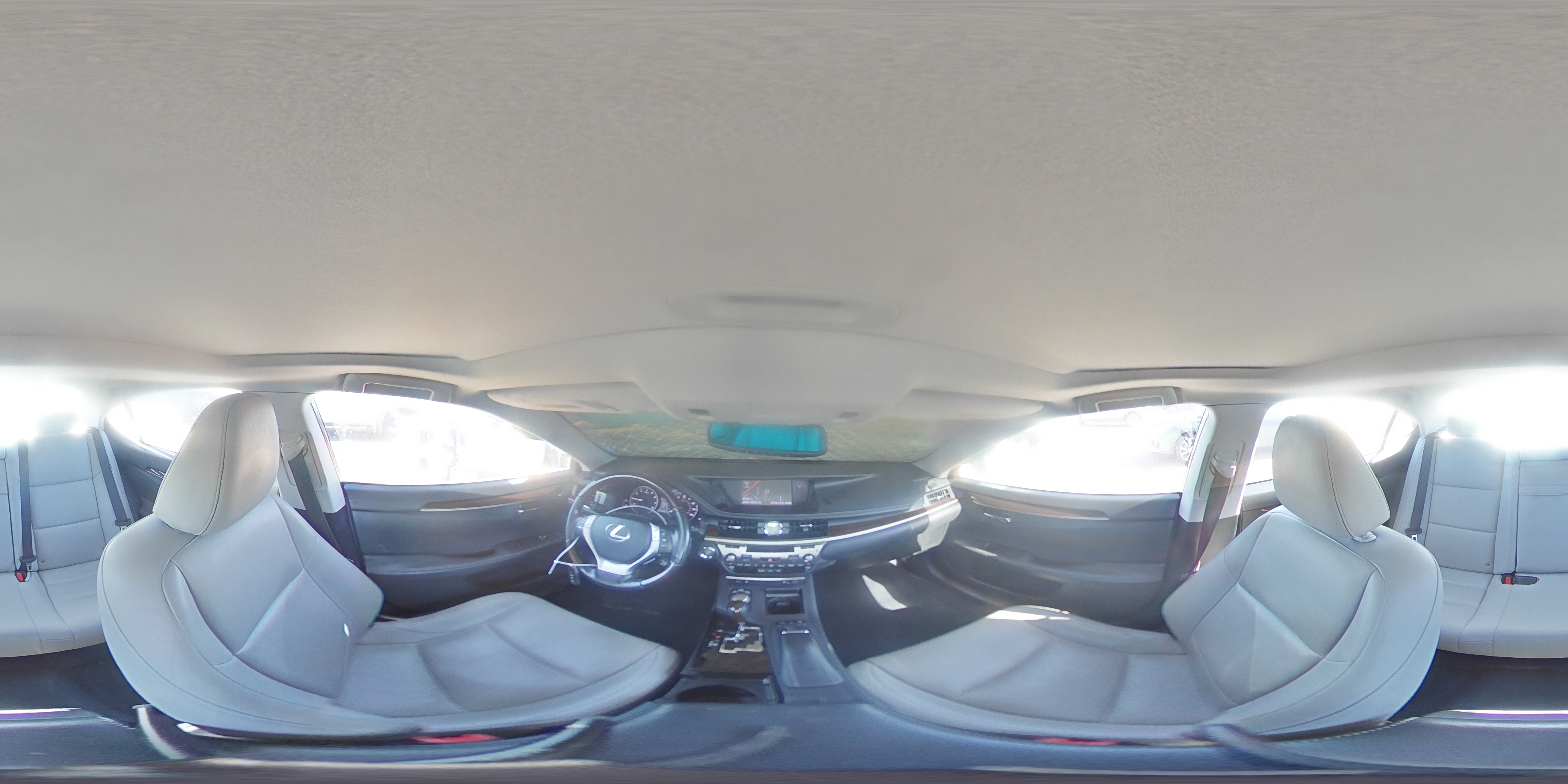 2013 Lexus ES - Image 13
