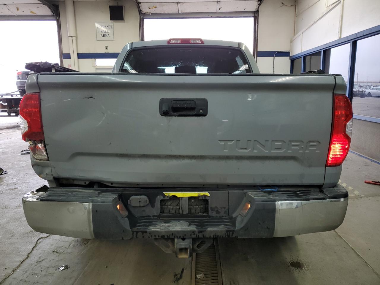 VIN 5TFDY5F12JX687174 2018 TOYOTA TUNDRA no.6