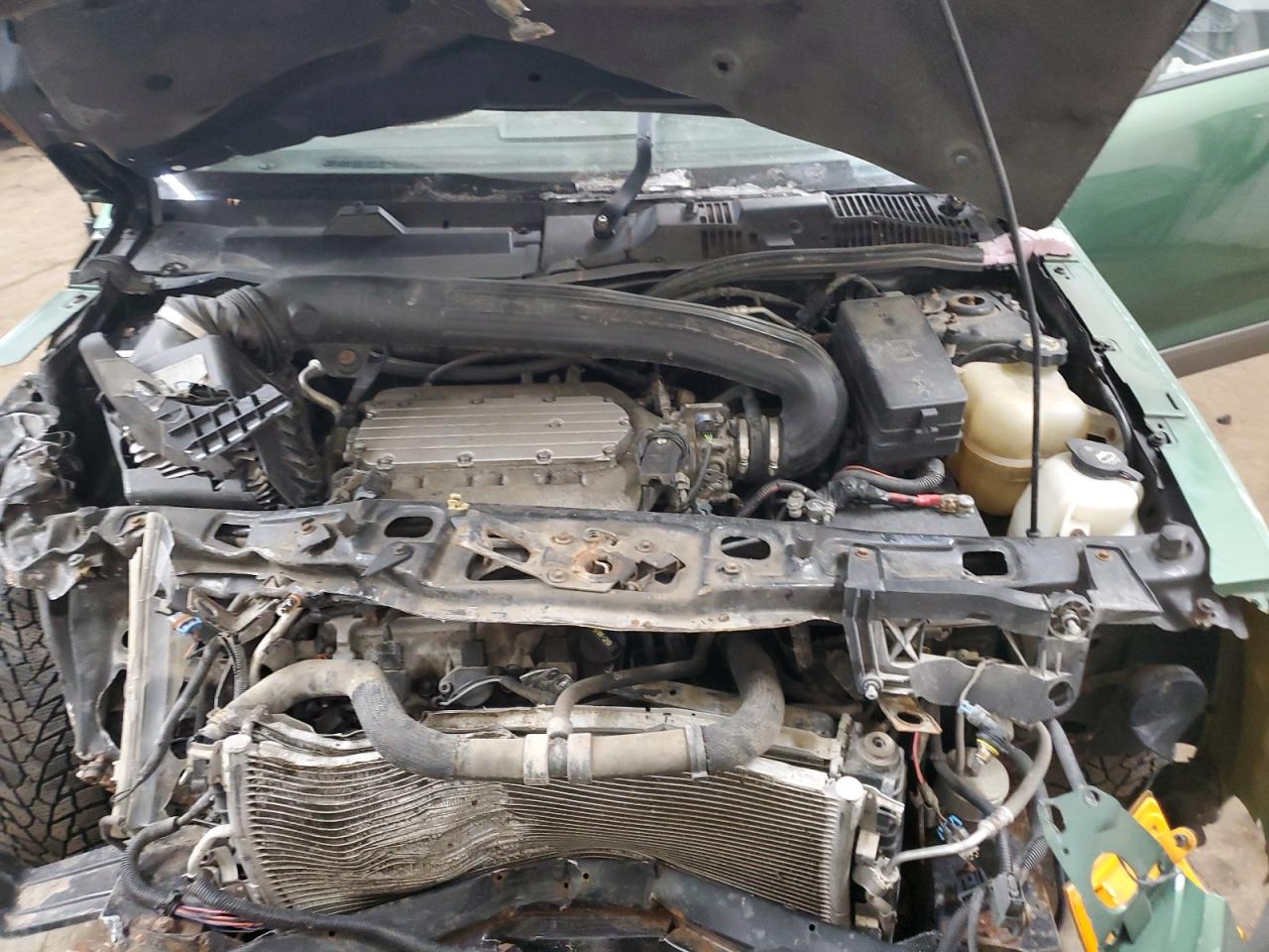2004 Saturn VUE - Image 12
