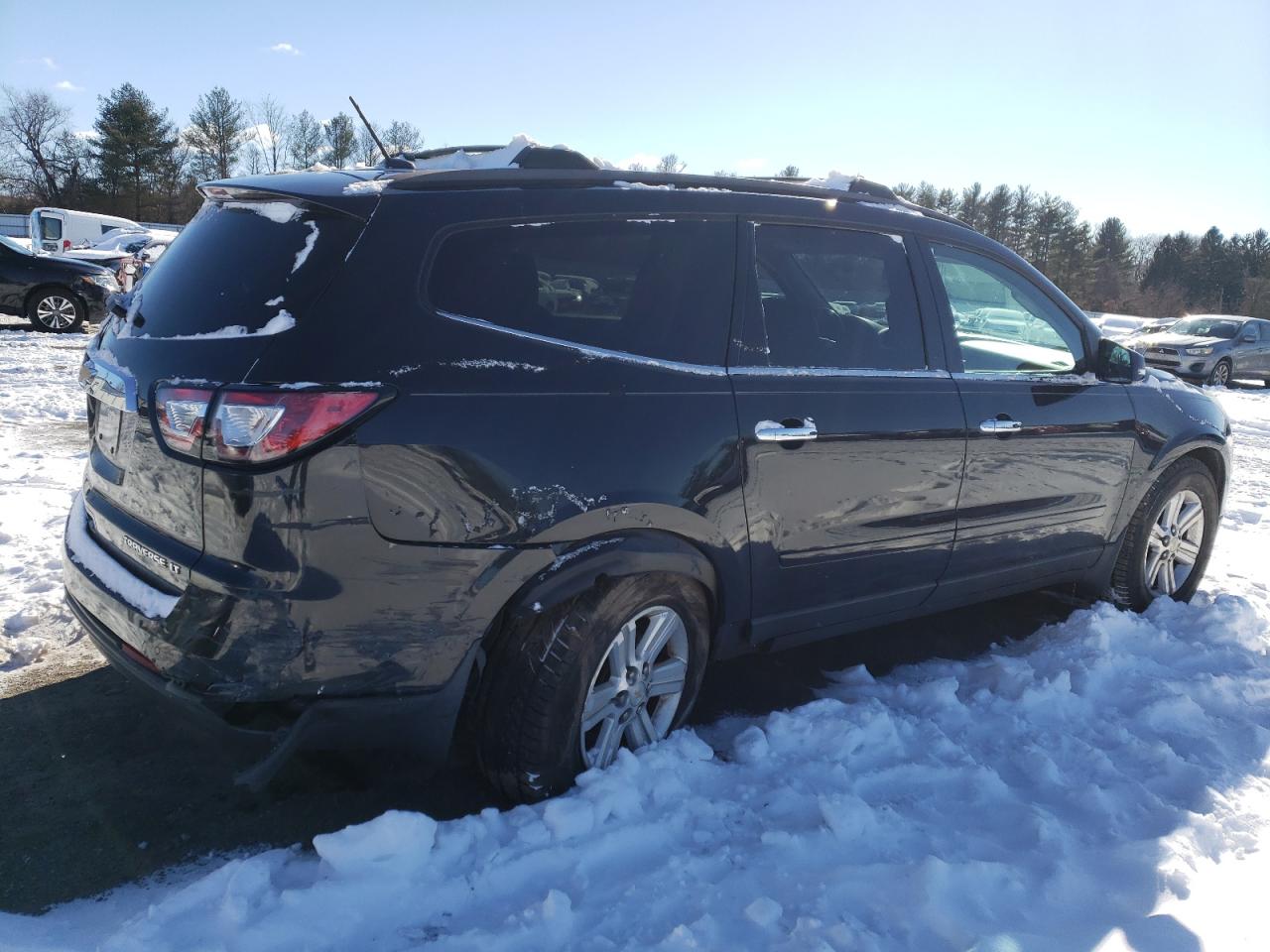 2014 Chevrolet Traverse - Image 3