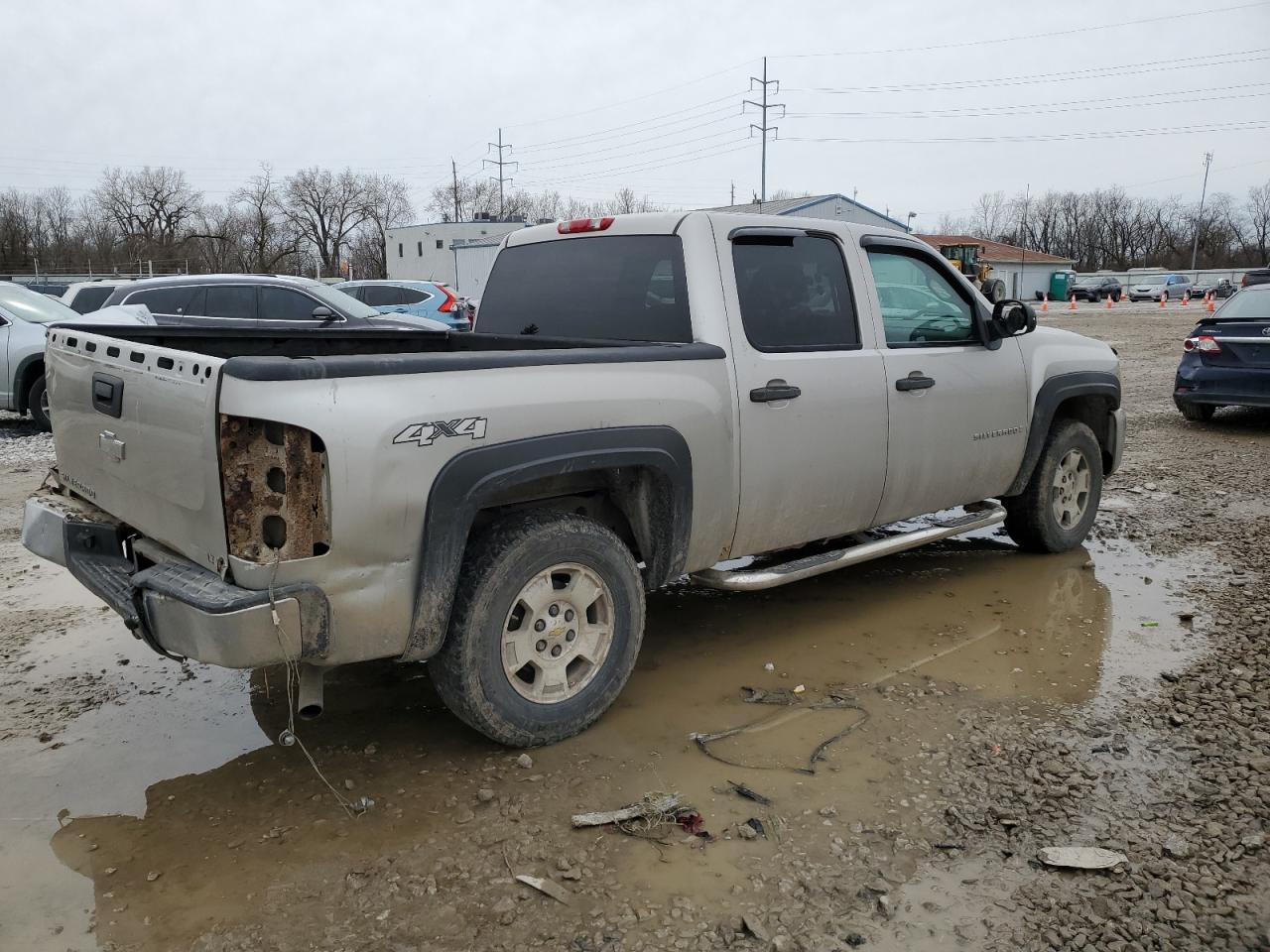2007 Chevrolet Silverado - Image 3