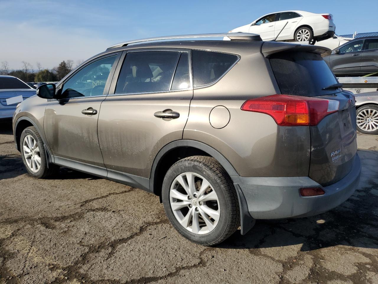 VIN 2T3DFREV1FW267323 2015 TOYOTA RAV4 no.2