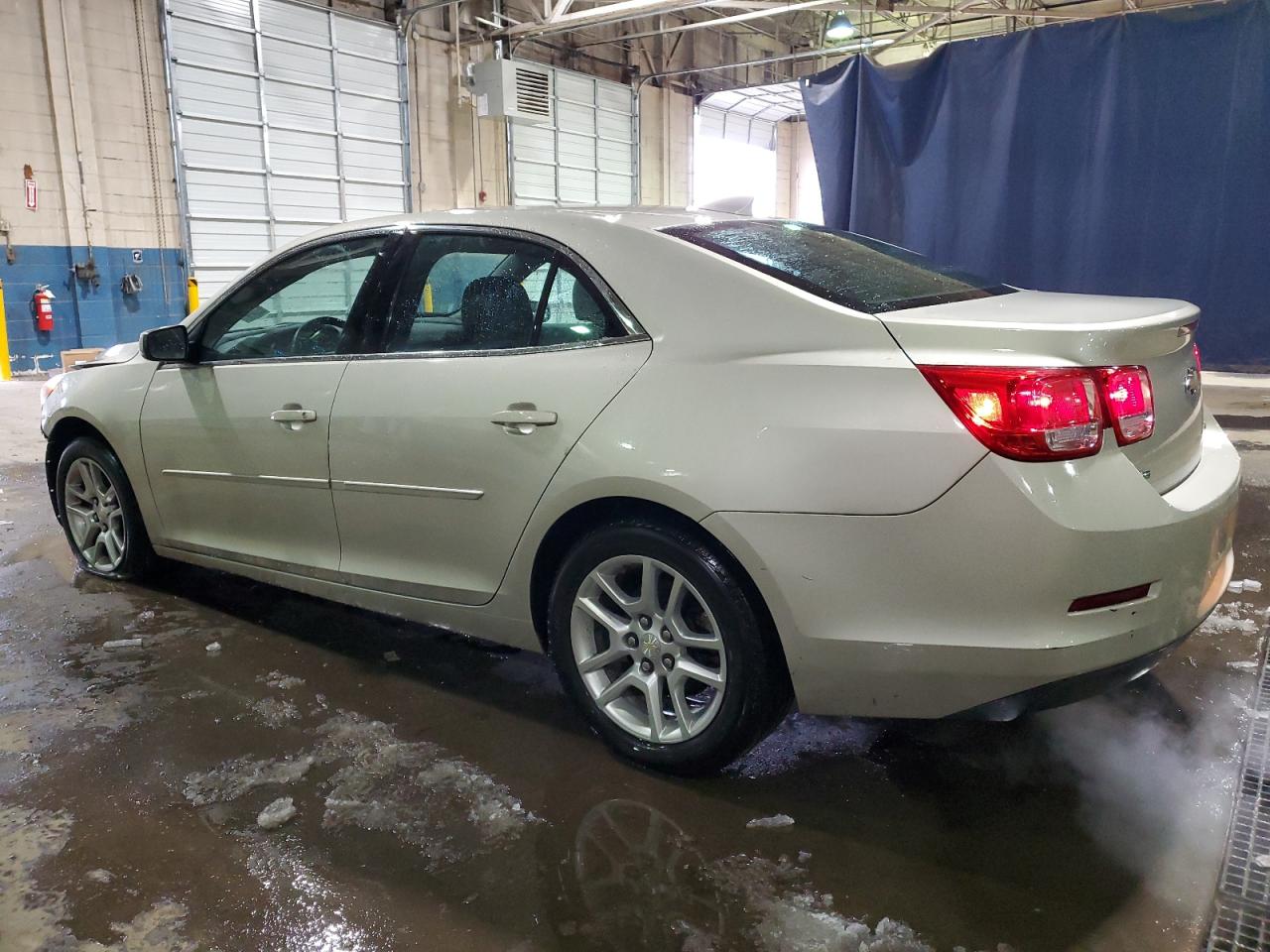 2016 Chevrolet Malibu - Image 2