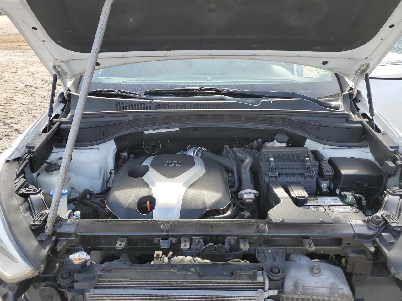 2015 Hyundai Santa Fe - Image 12