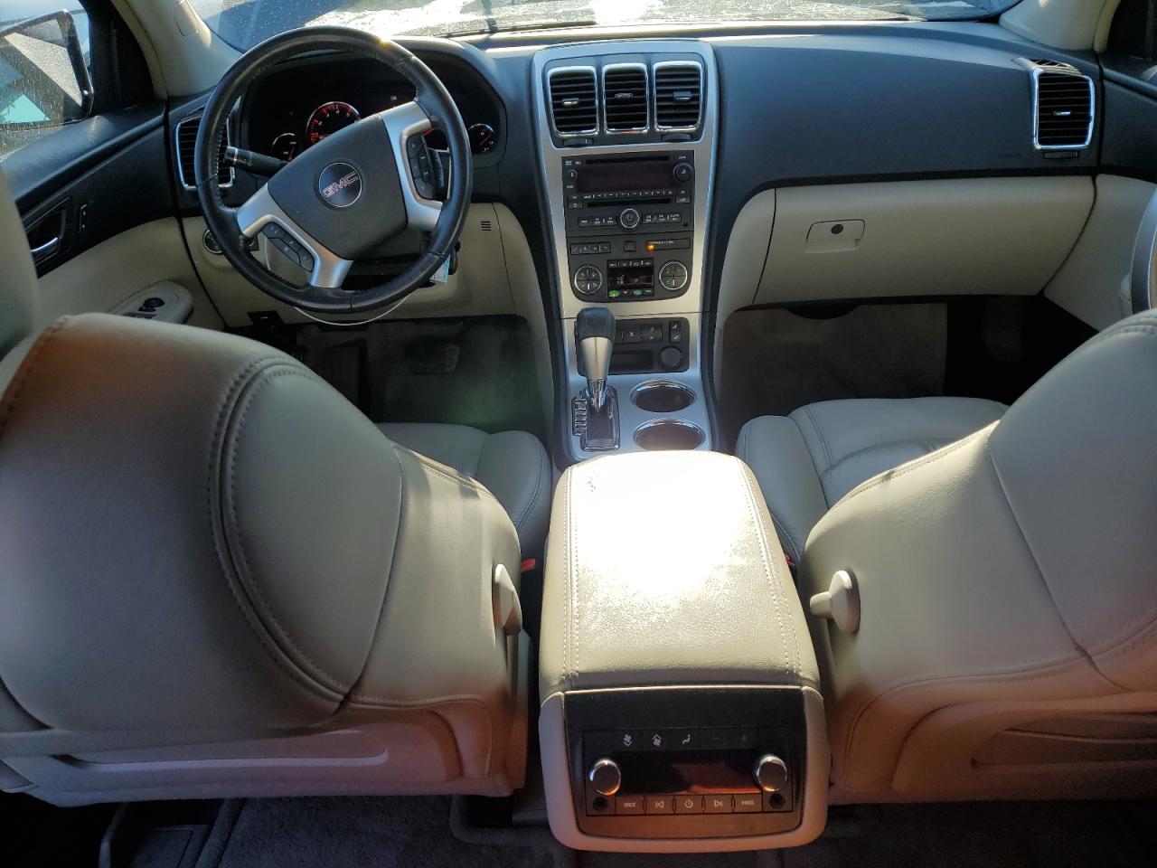 2008 GMC Acadia - Image 8