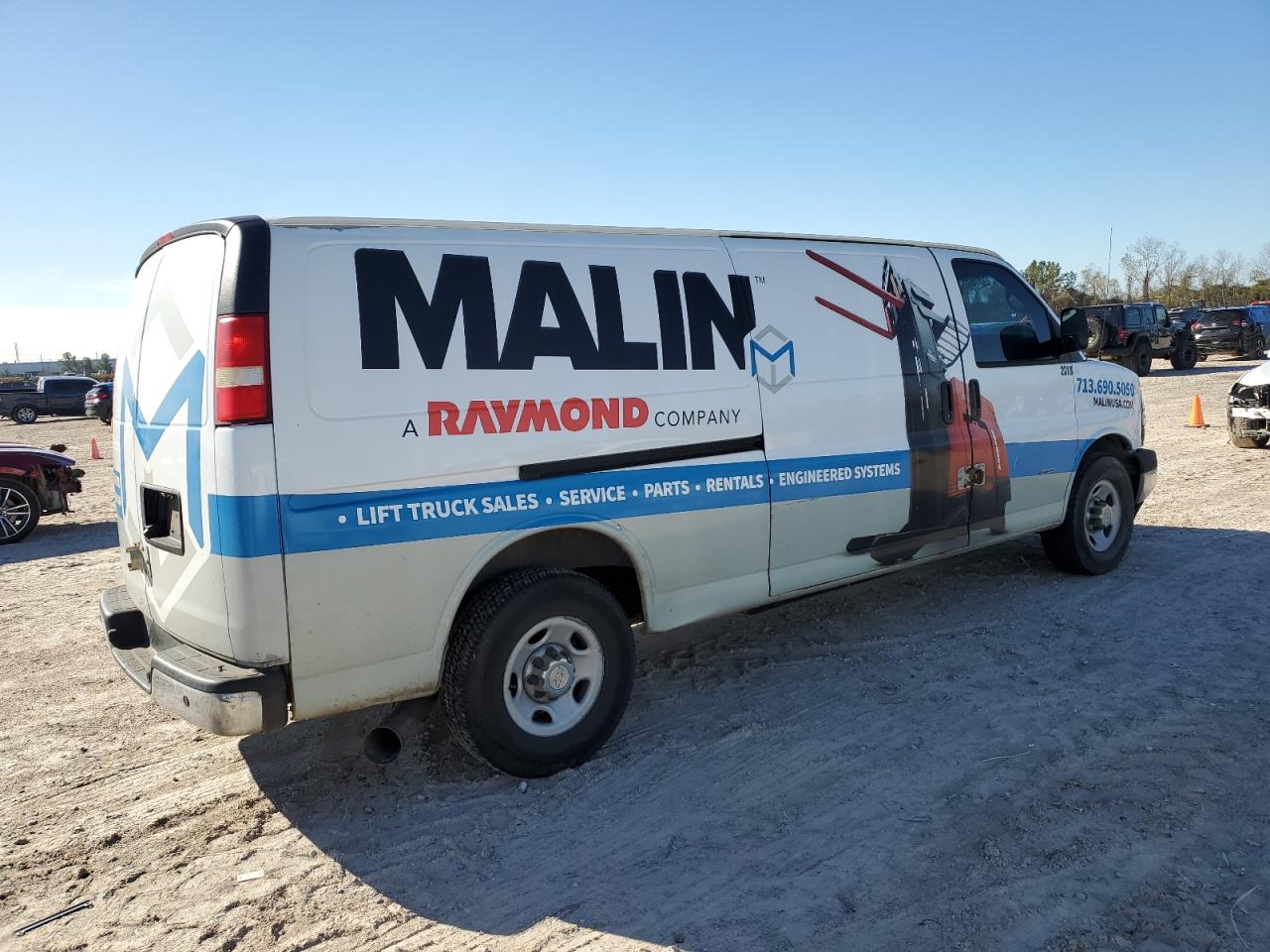 2013 Chevrolet Express - Image 3