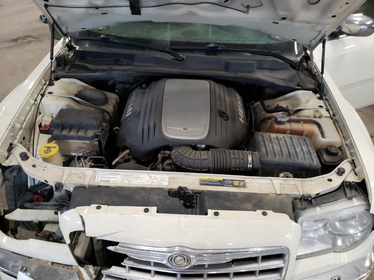 2006 Chrysler 300 - Image 13