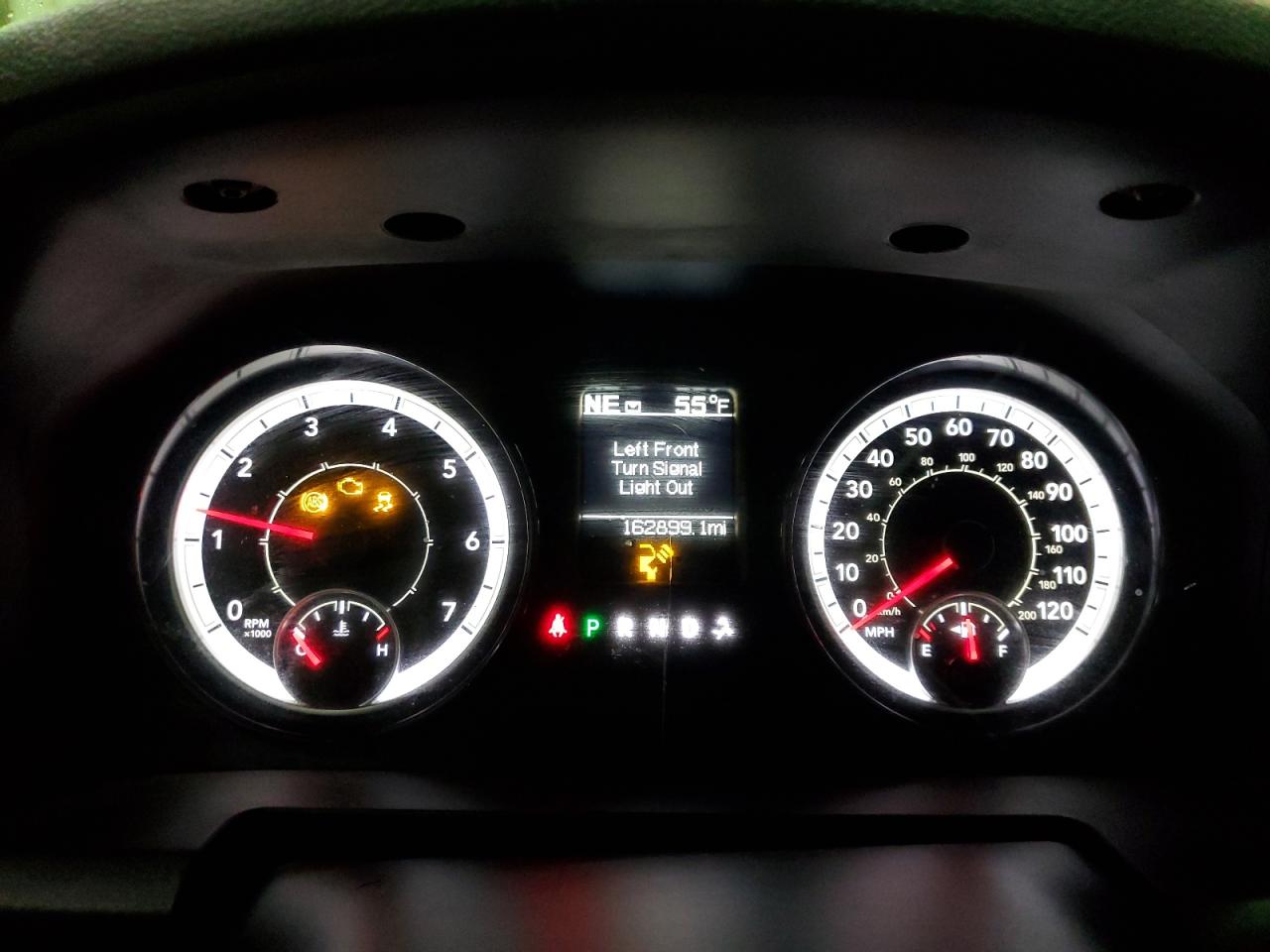 2018 RAM 1500 - Image 9