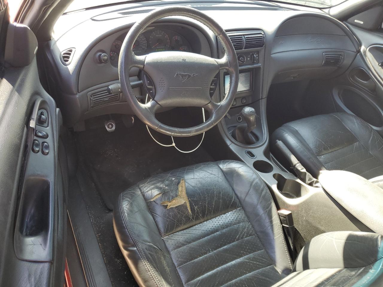 2002 Ford Mustang - Image 8