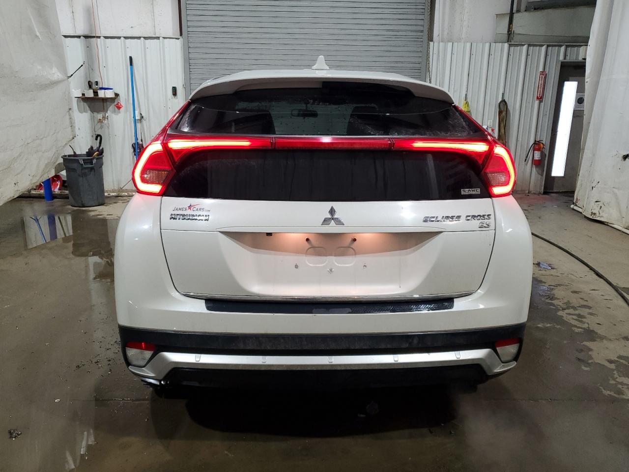 2018 Mitsubishi Eclipse - Image 6