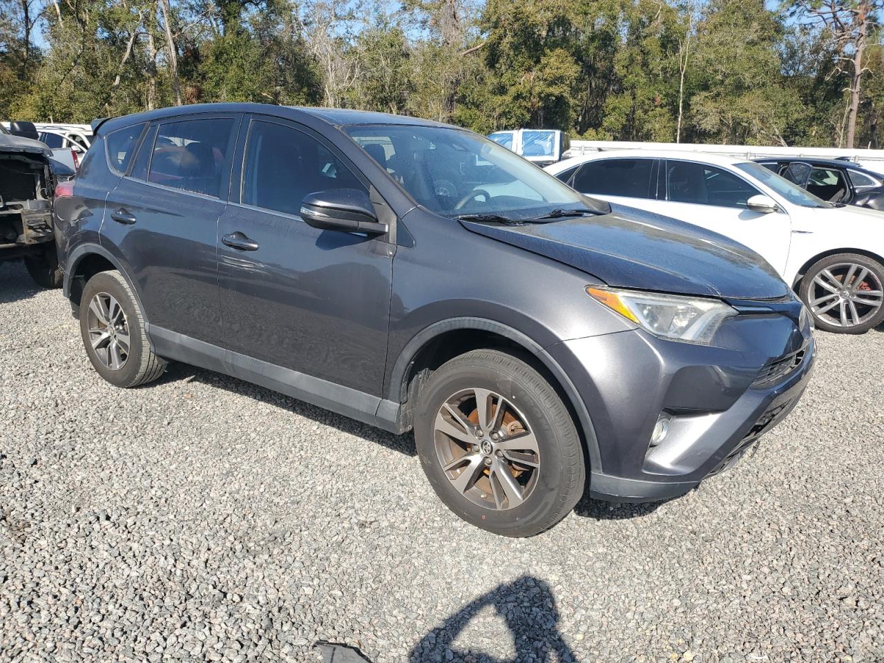 2018 Toyota RAV 4 - Image 4