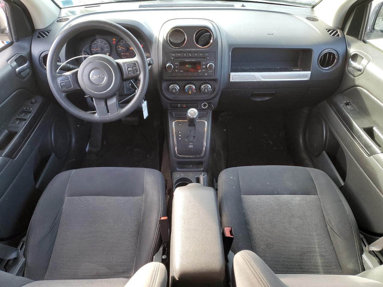 2016 Jeep Compass - Image 8