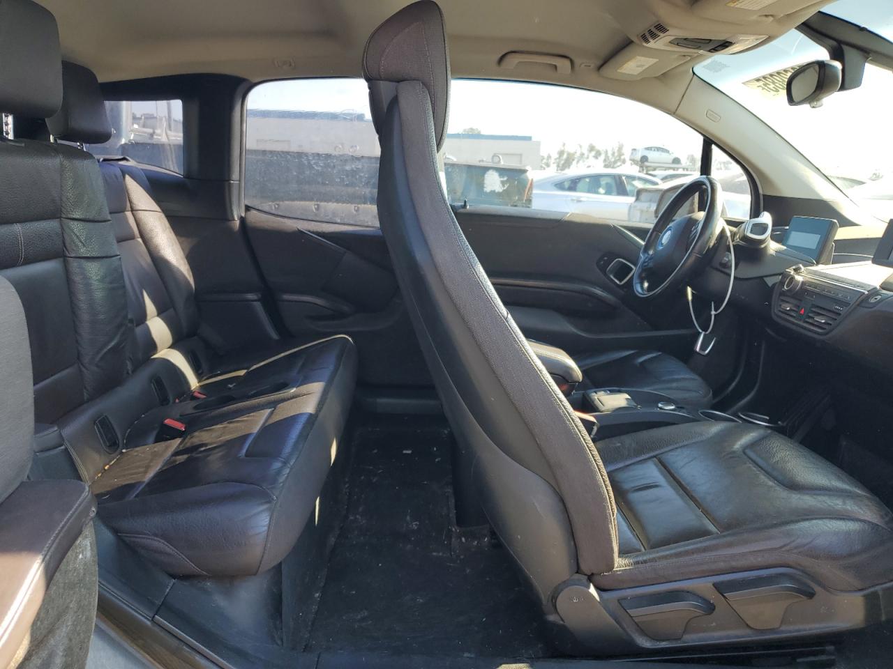 2014 BMW i3 - Image 10