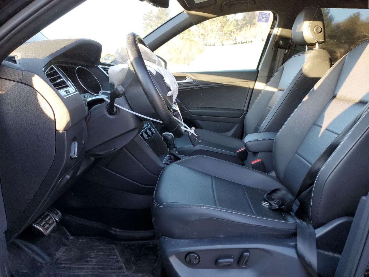 2021 Volkswagen Tiguan - Image 7