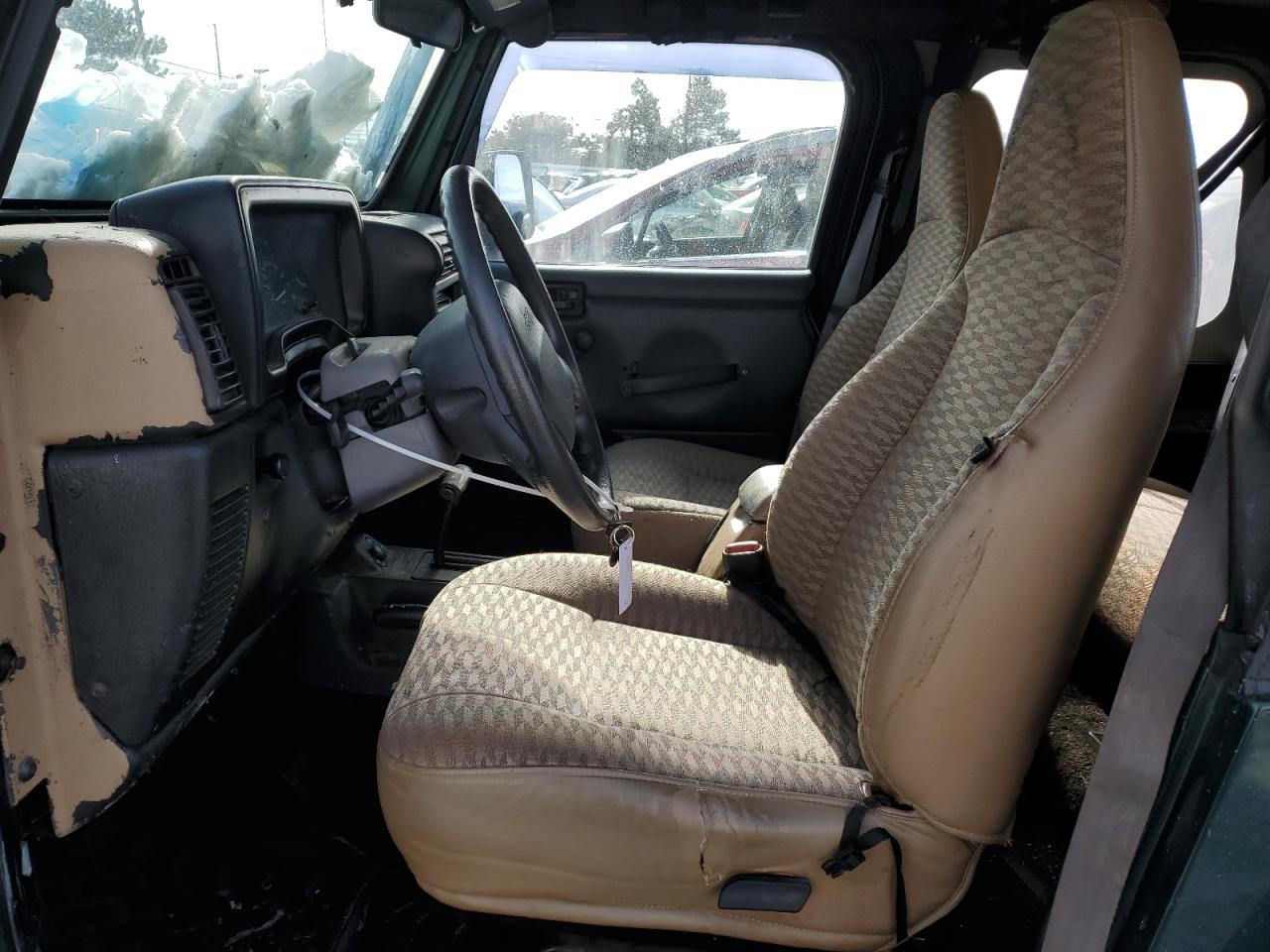 1999 Jeep Wrangler / Tj Sport VIN: 1J4FY19S2XP433702 Lot: 41788195