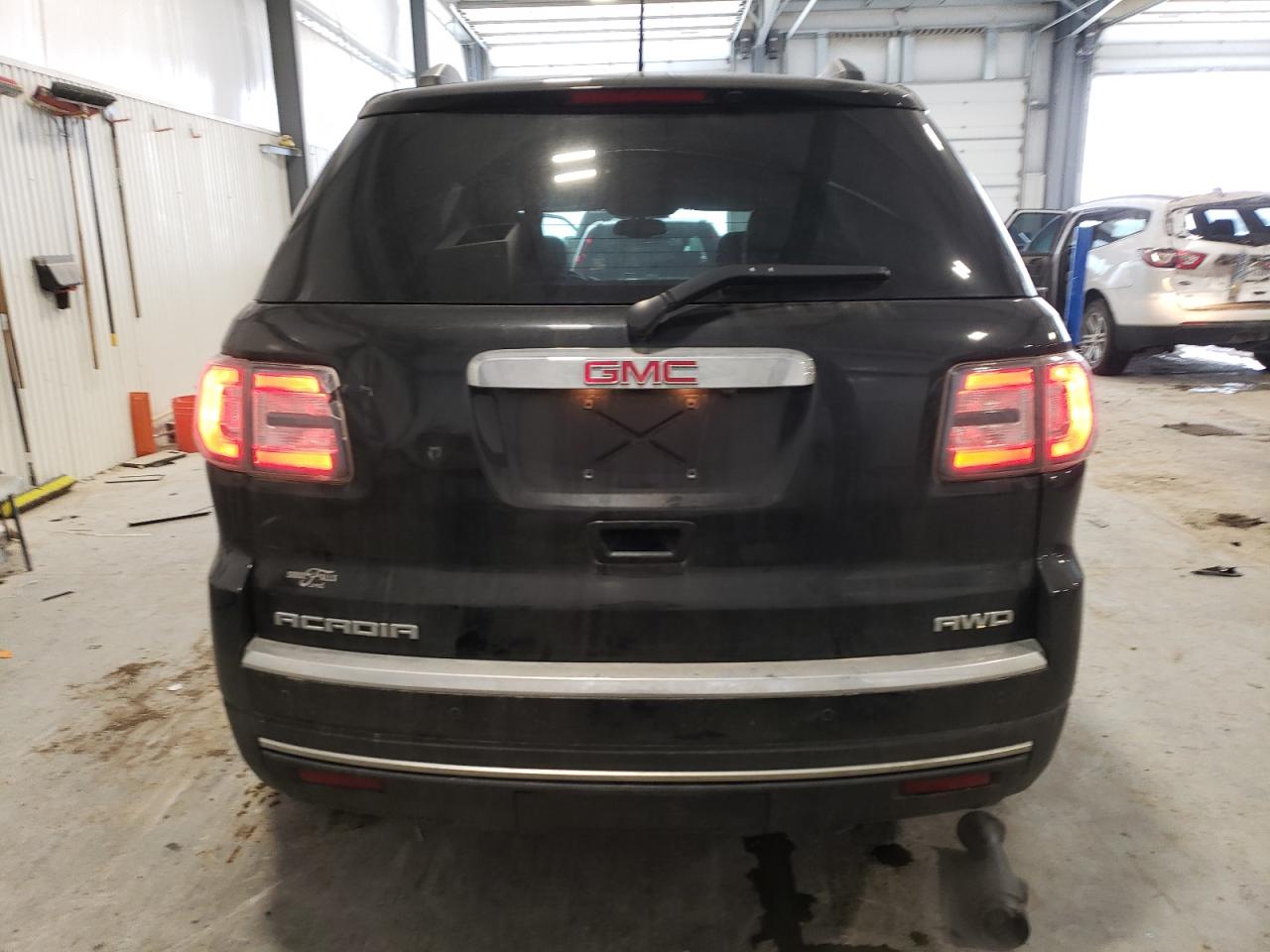 2015 GMC Acadia - Image 6