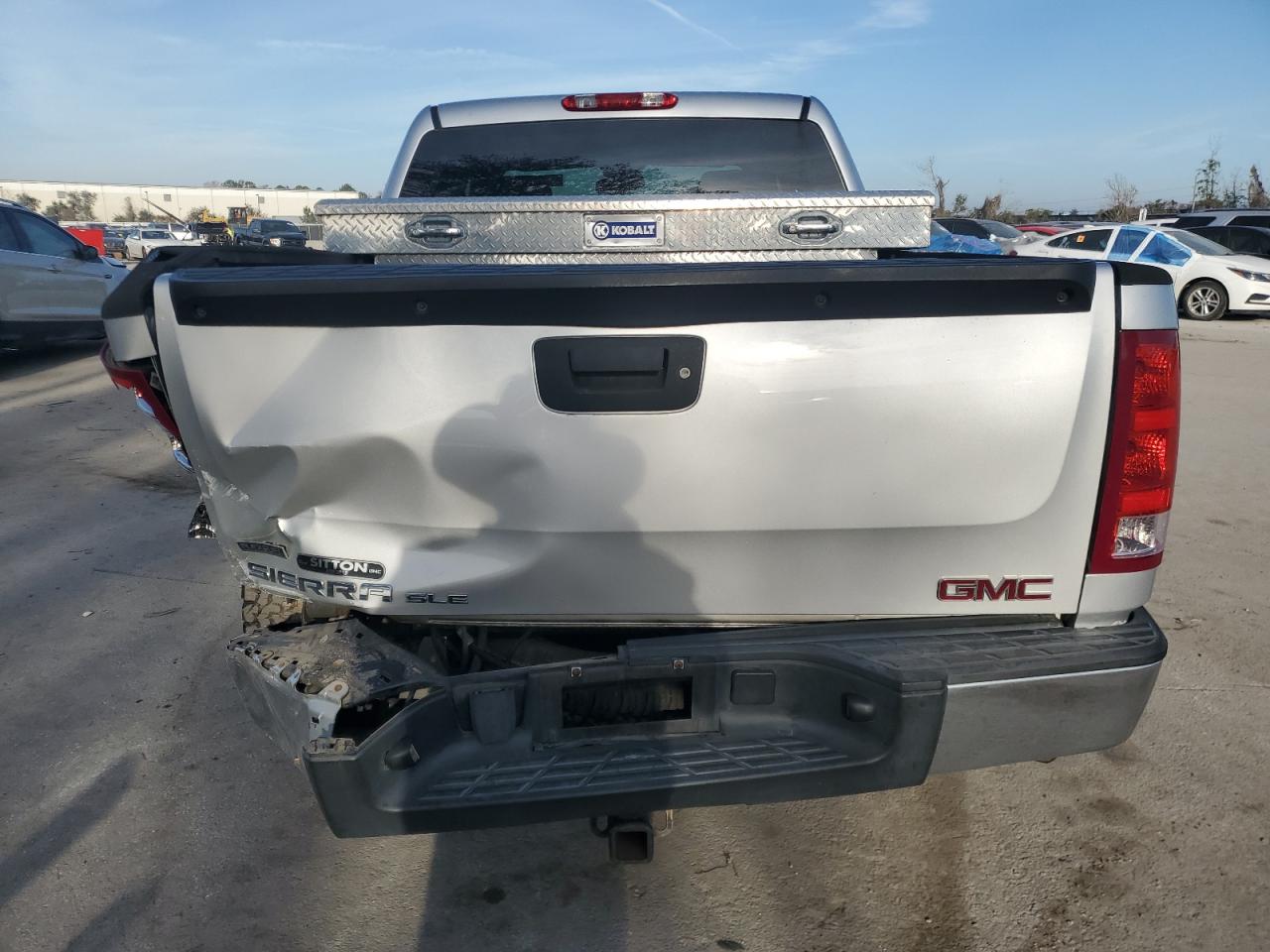 2011 GMC Sierra - Image 6