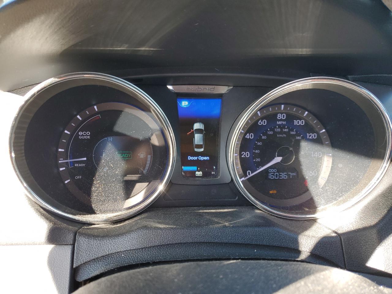 2012 Hyundai Sonata - Image 9