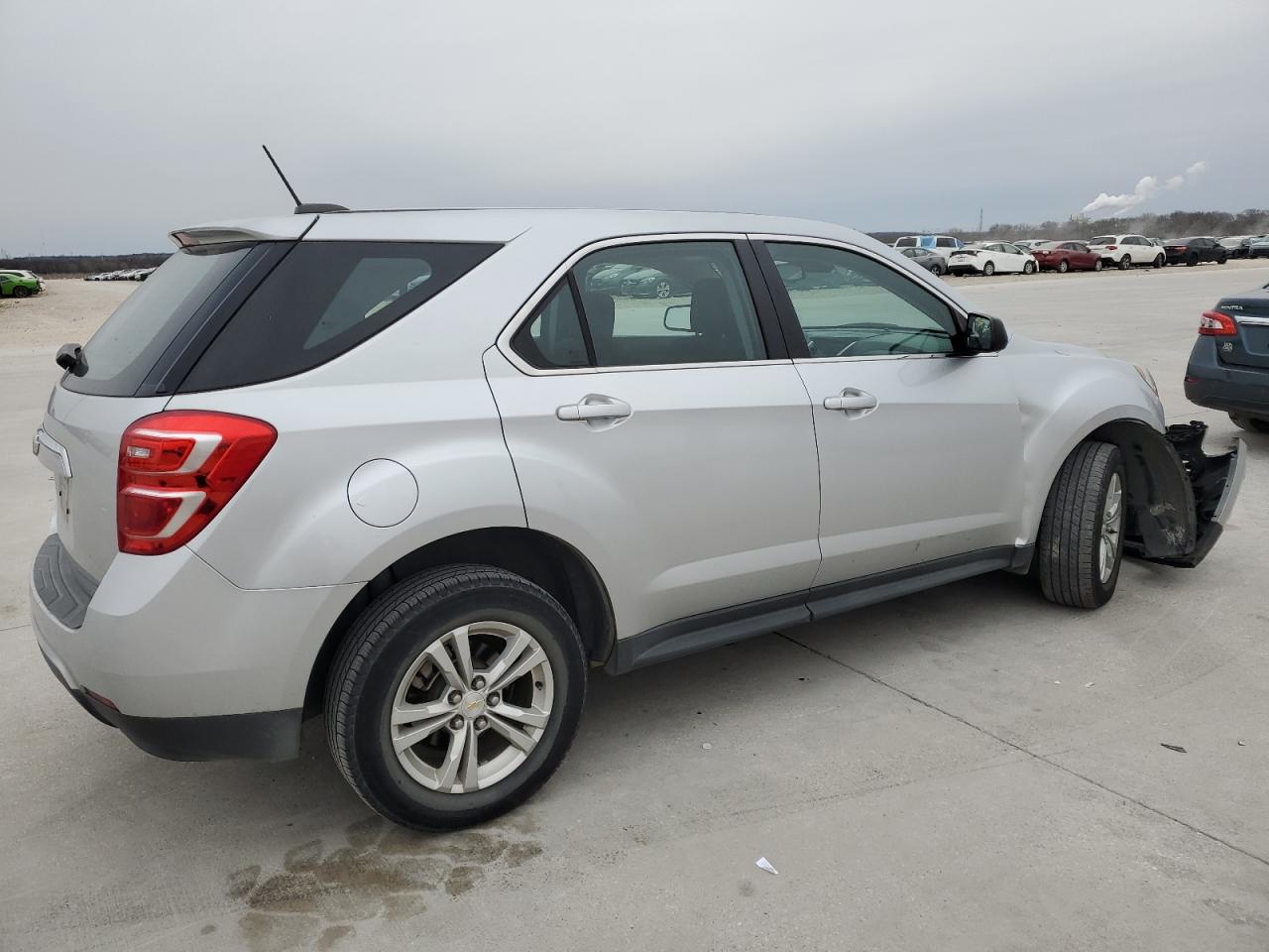 2017 Chevrolet Equinox - Image 3