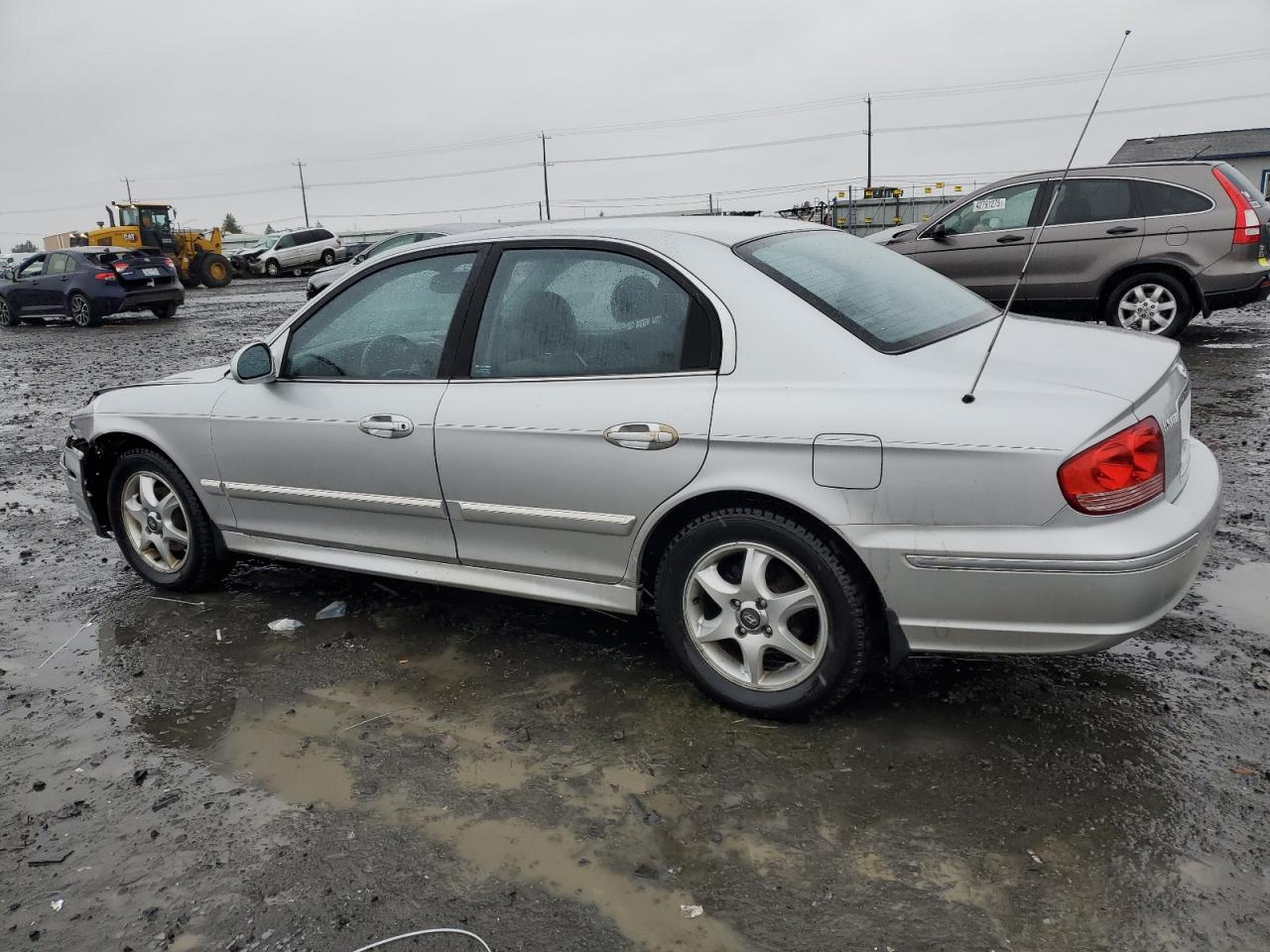 2005 Hyundai Sonata - Image 2