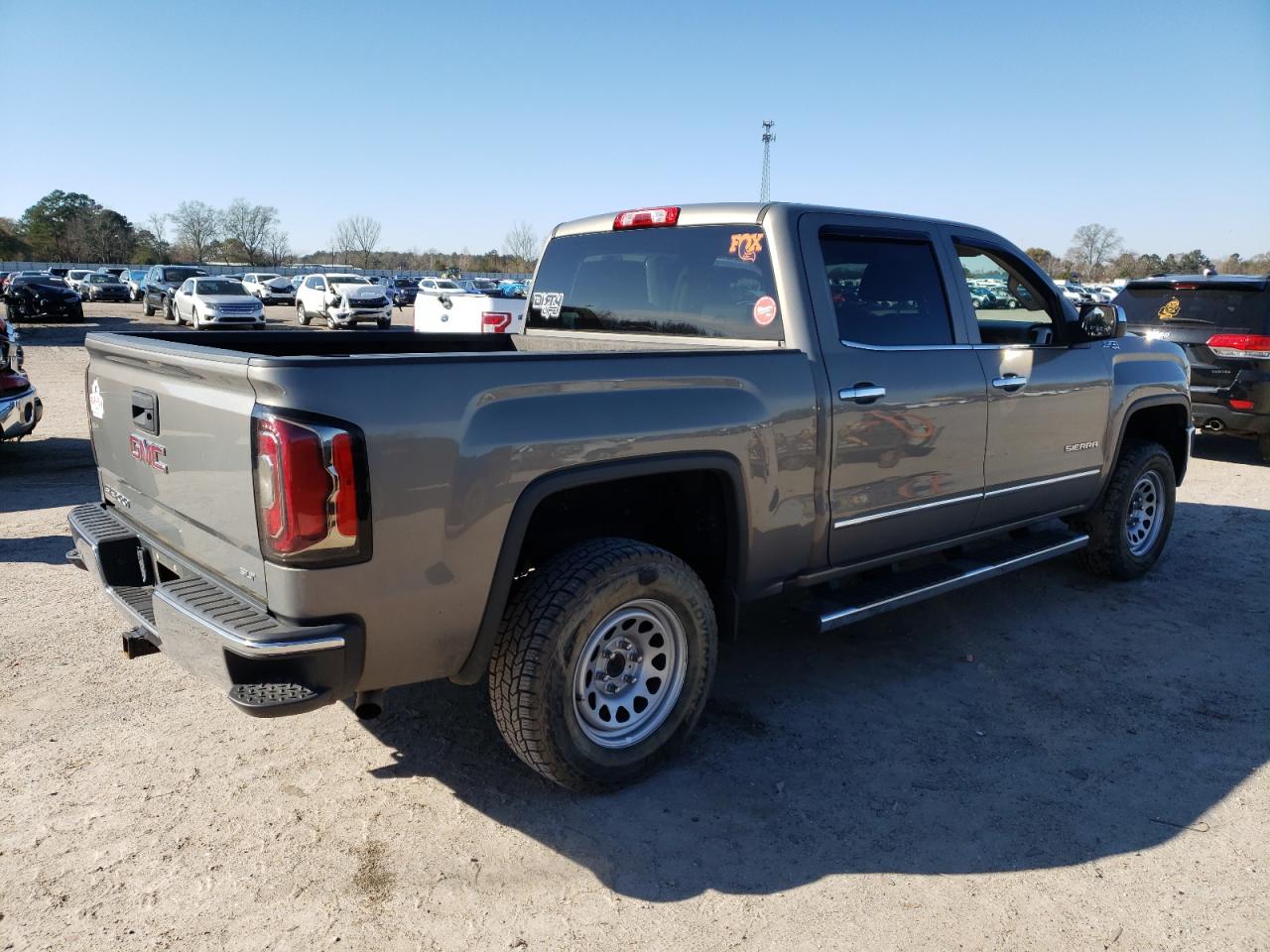 2017 GMC Sierra - Image 3