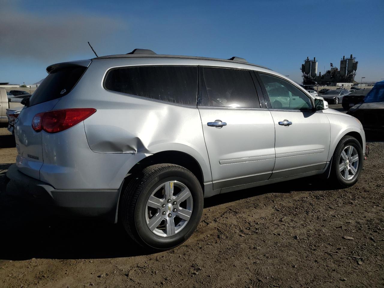 2011 Chevrolet Traverse - Image 3