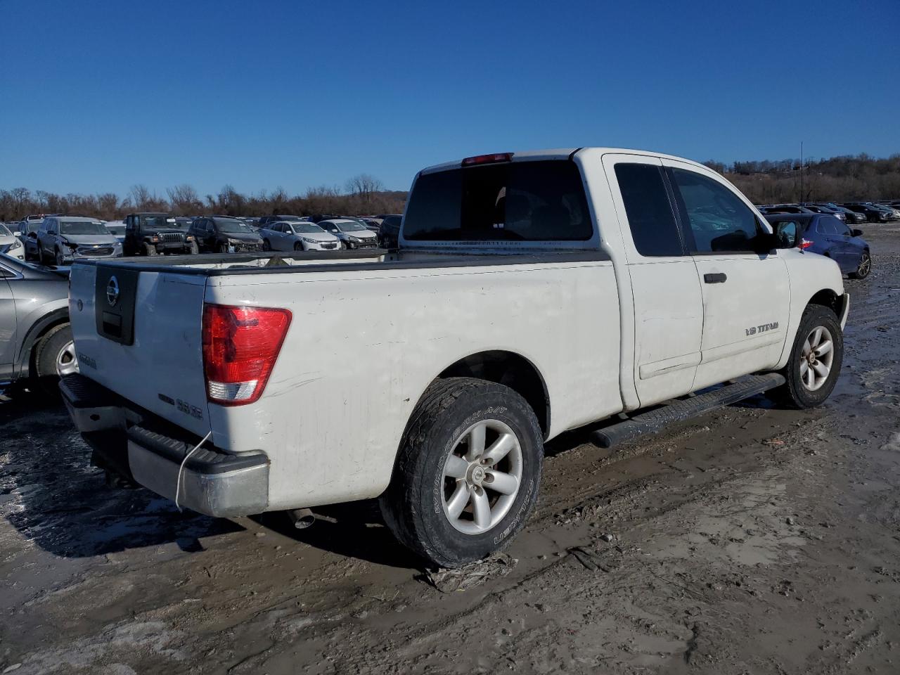 2010 Nissan Titan - Image 3
