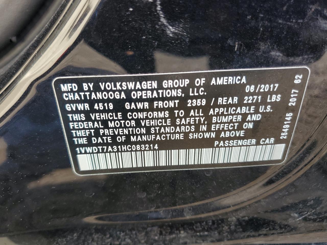 2017 Volkswagen Passat - Image 12