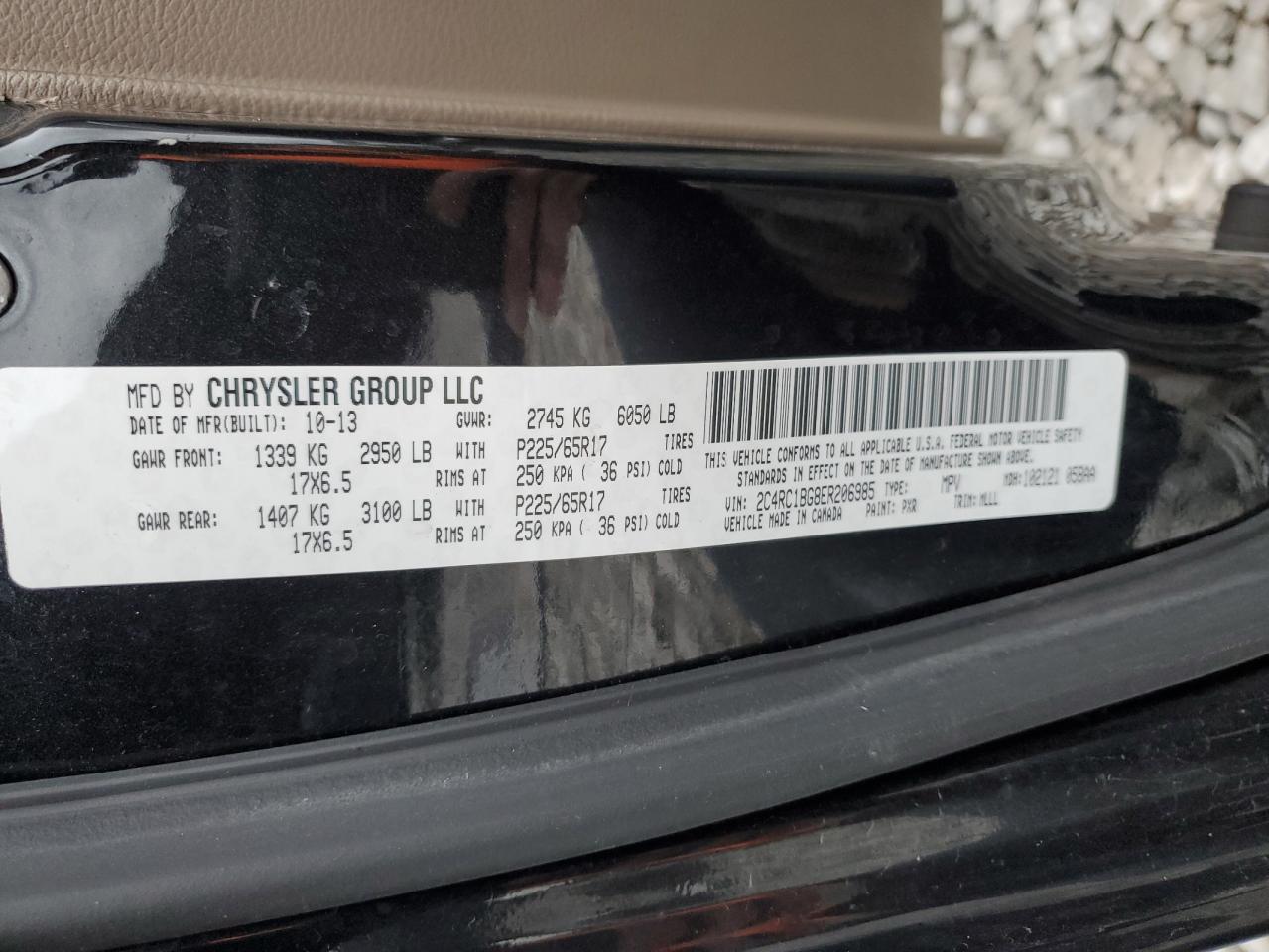 2014 Chrysler Town & Country - Image 13