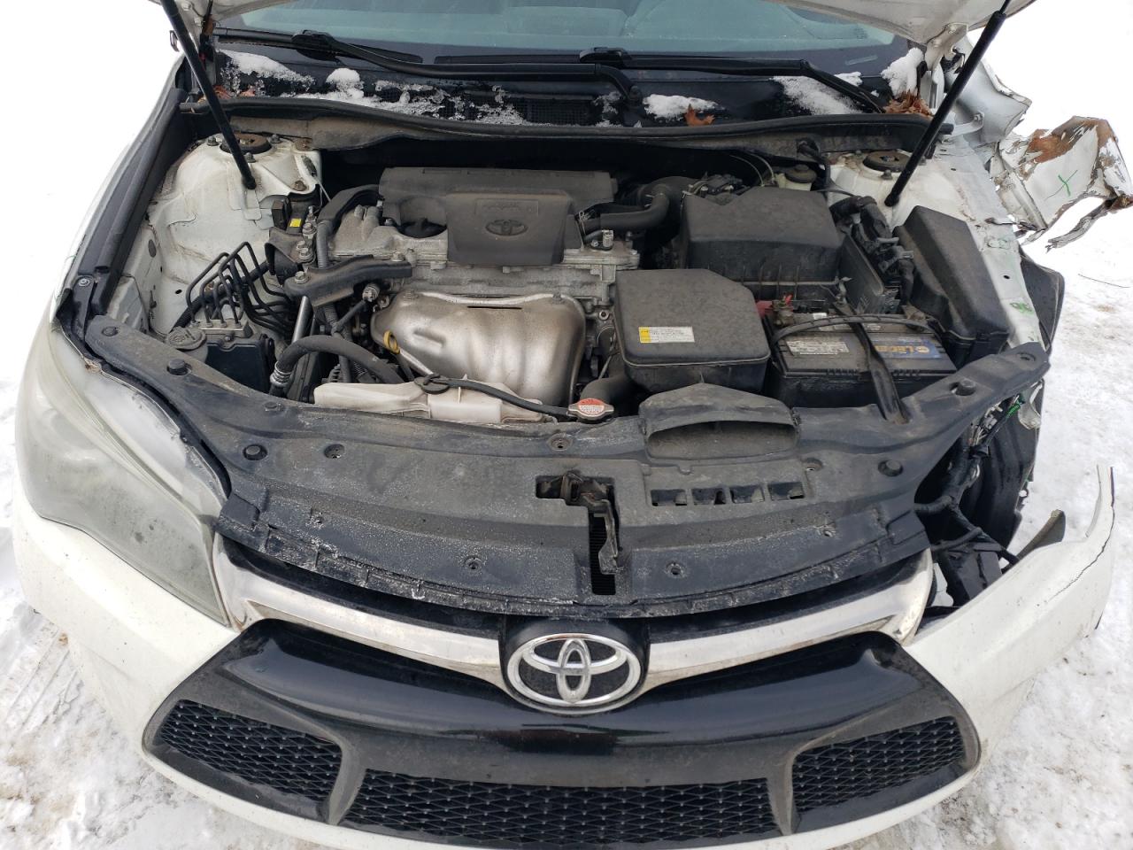 2016 Toyota Camry - Image 11