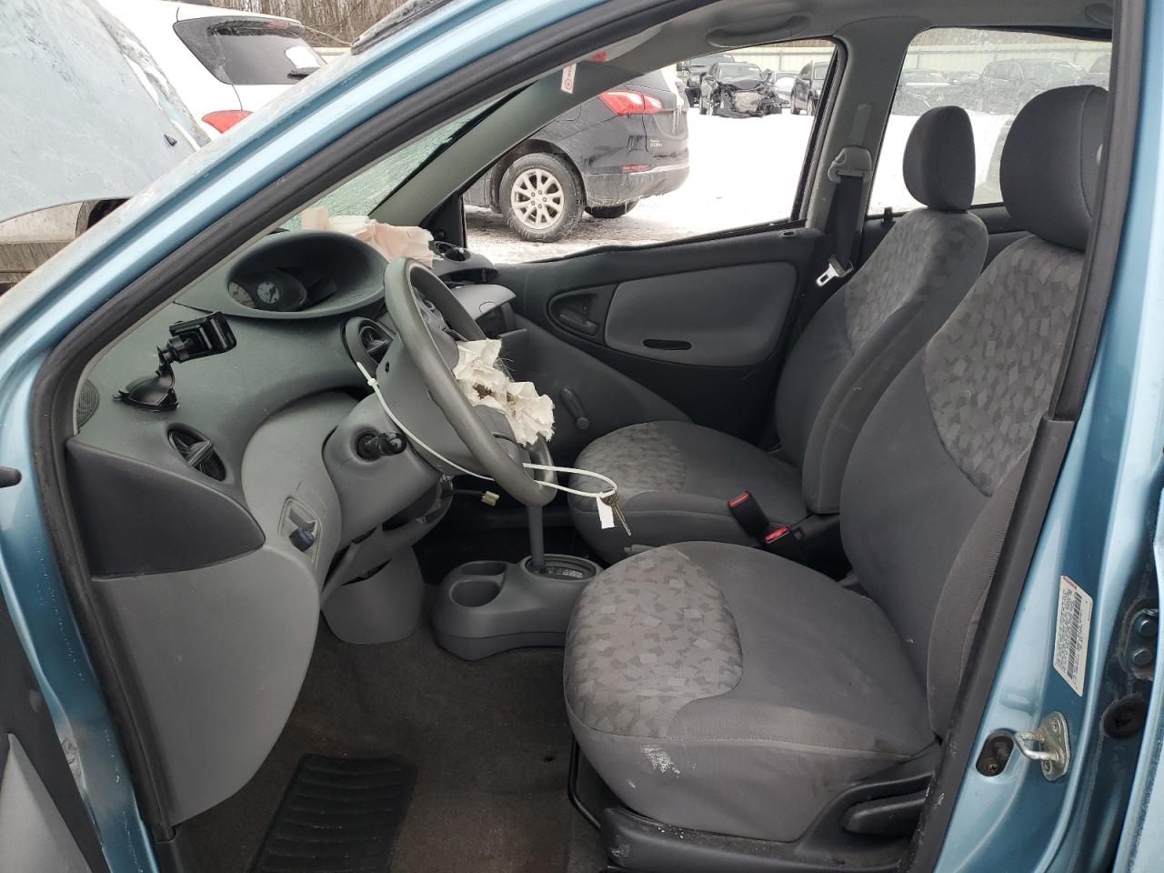 2002 Toyota Echo - Image 7