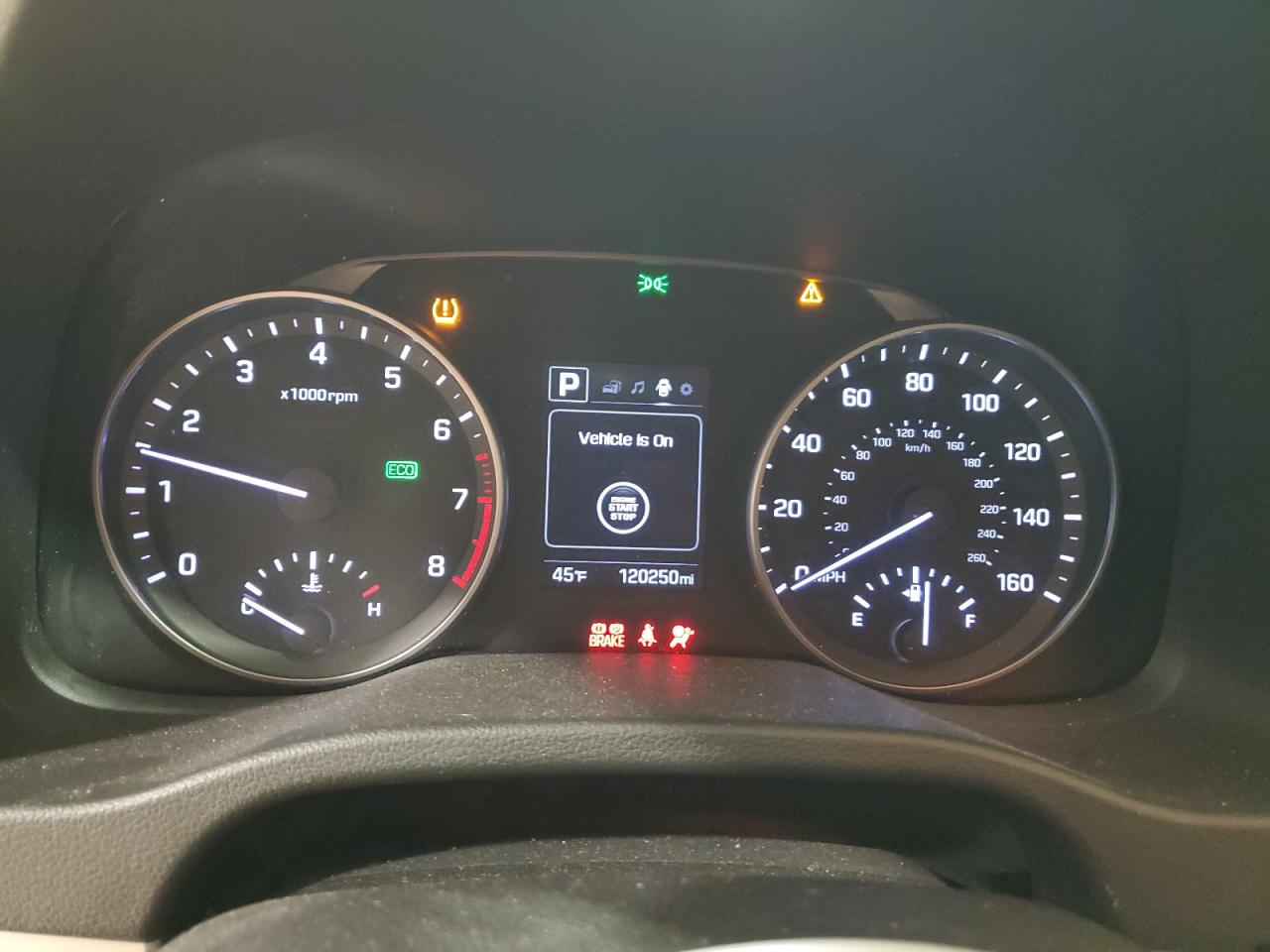 2017 Hyundai Elantra - Image 9