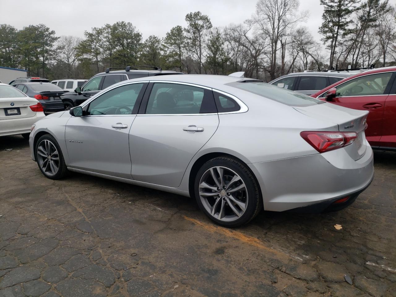 2022 Chevrolet Malibu - Image 2