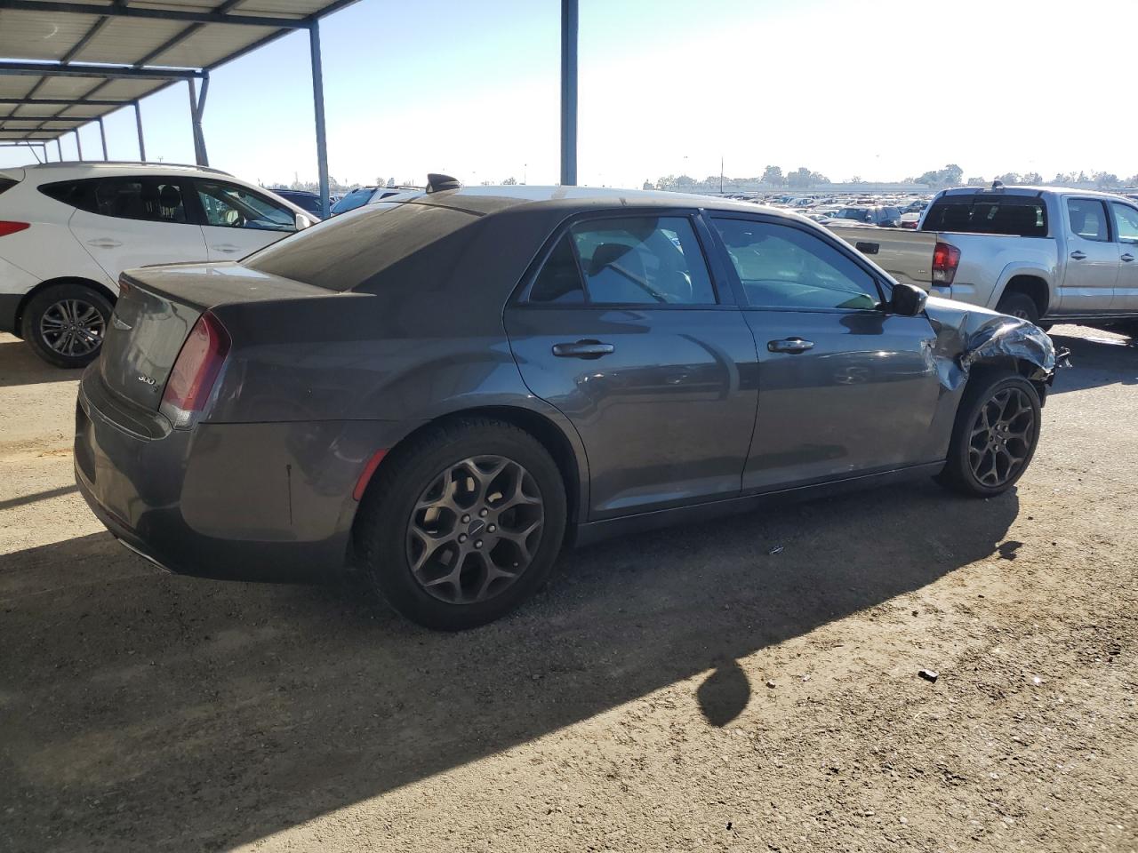 2016 Chrysler 300 - Image 3
