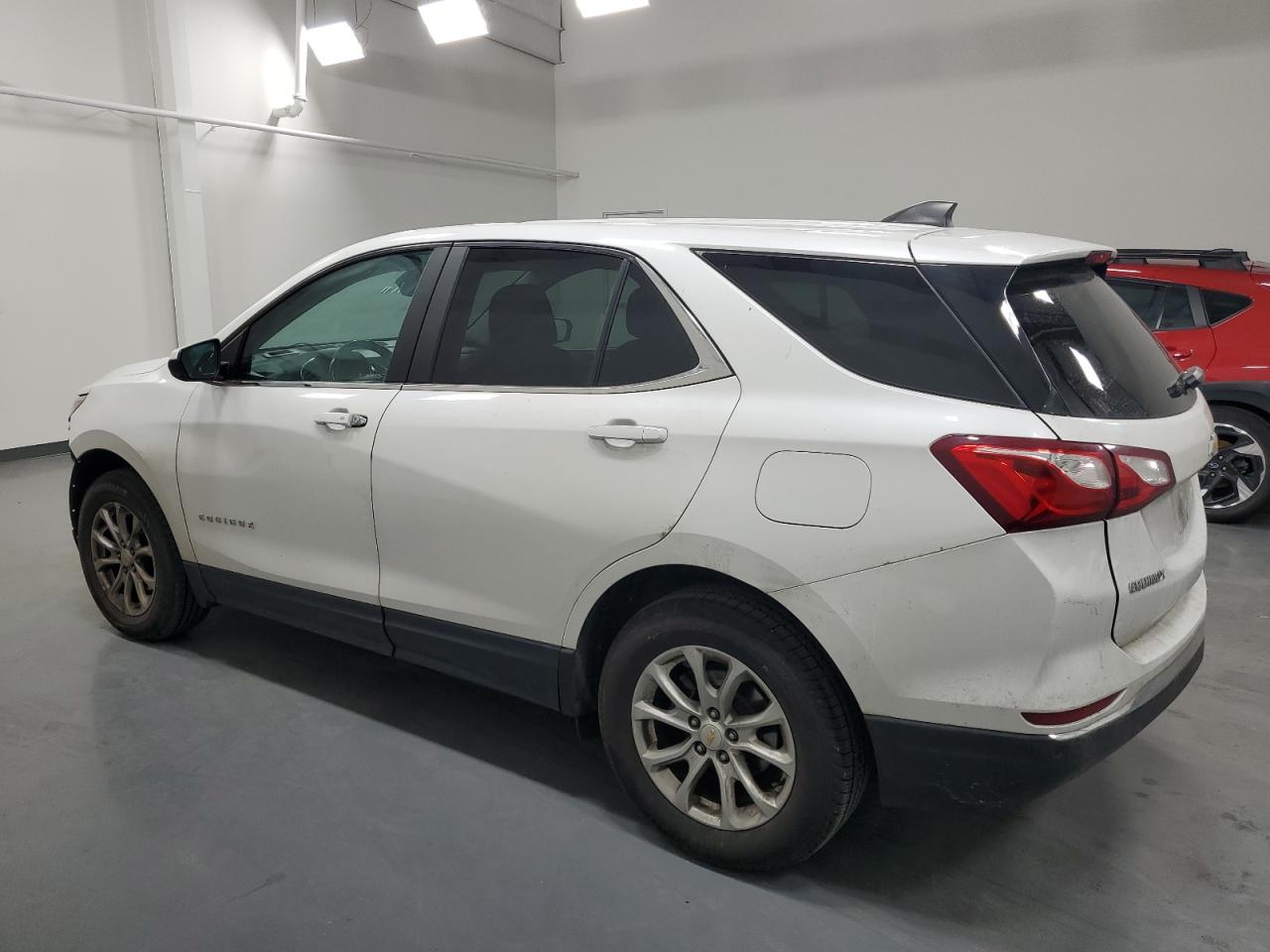 2021 Chevrolet Equinox - Image 2