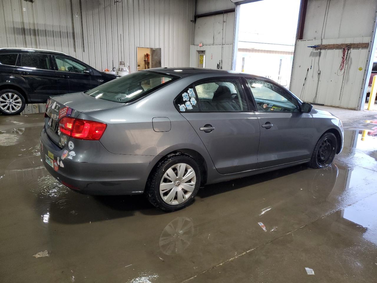 2014 Volkswagen Jetta - Image 3