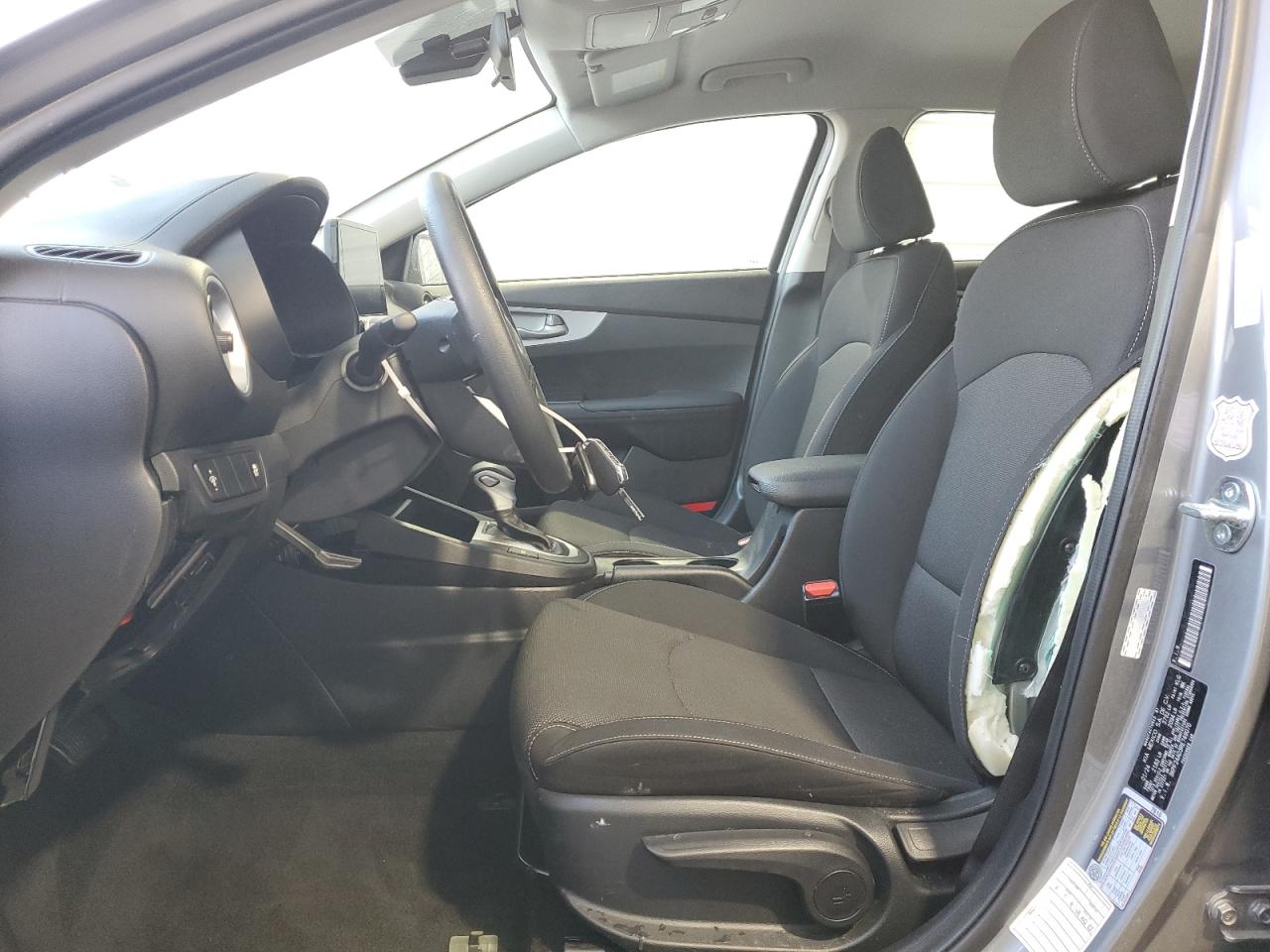 2024 Kia Forte - Image 7