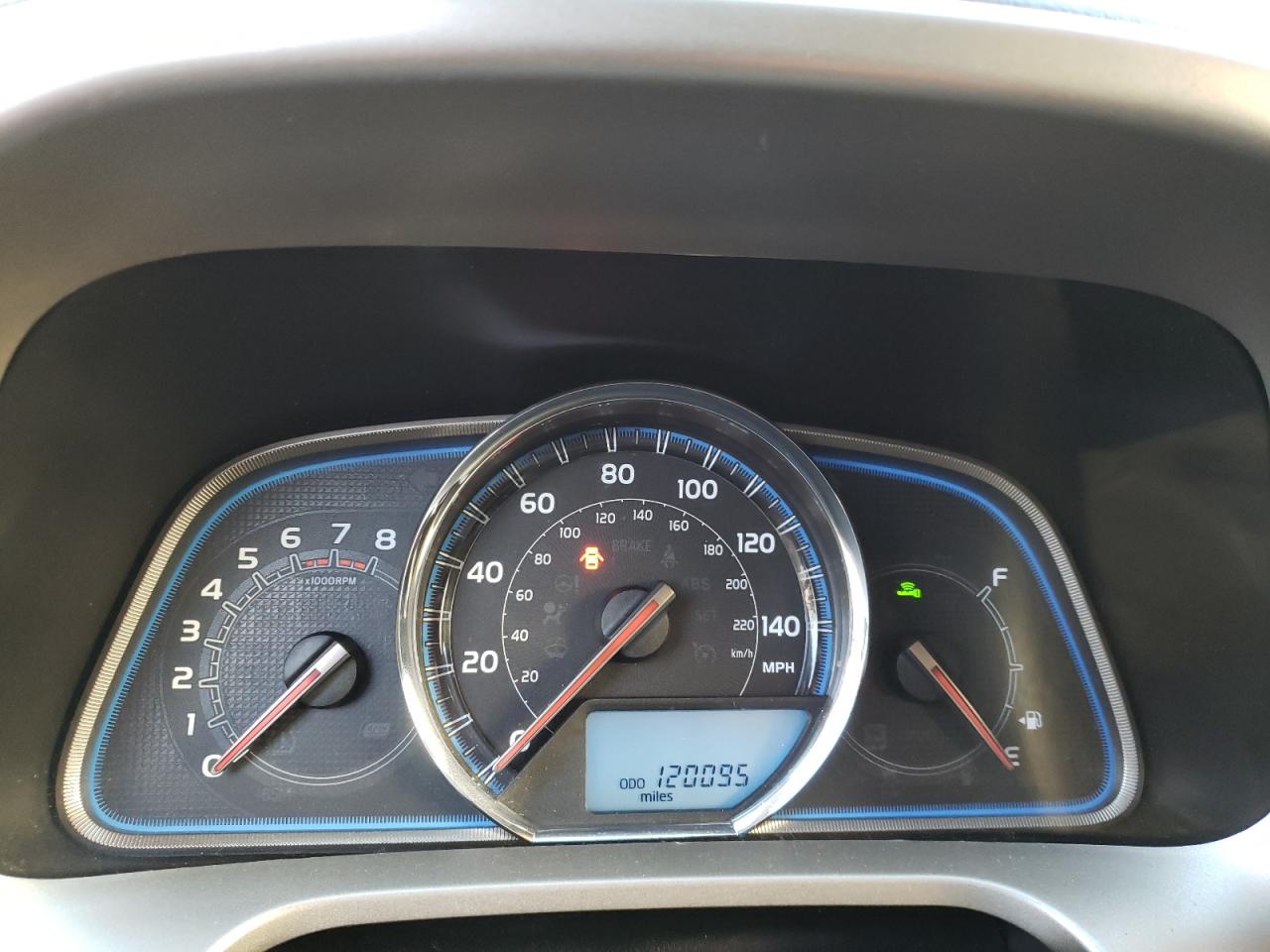 2015 Toyota RAV 4 - Image 9